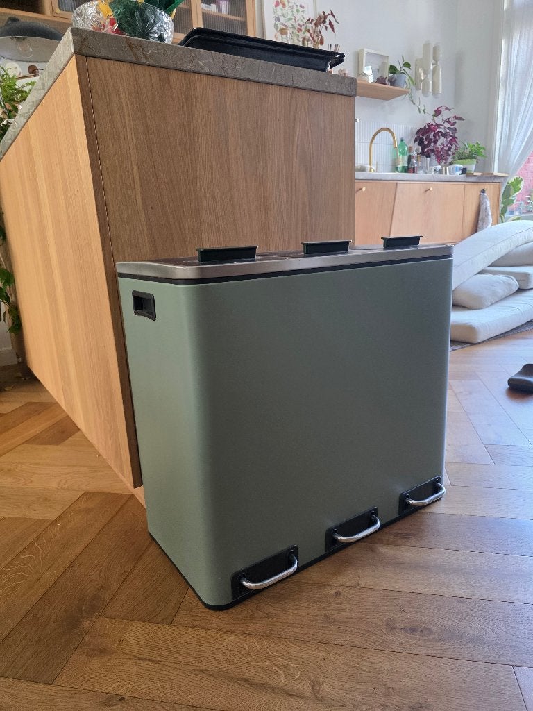 Prullenbak met 3 vakken bij MADE, Huis en Inrichting, Ophalen, 50 – 75, Kunststof, Met pedaal
