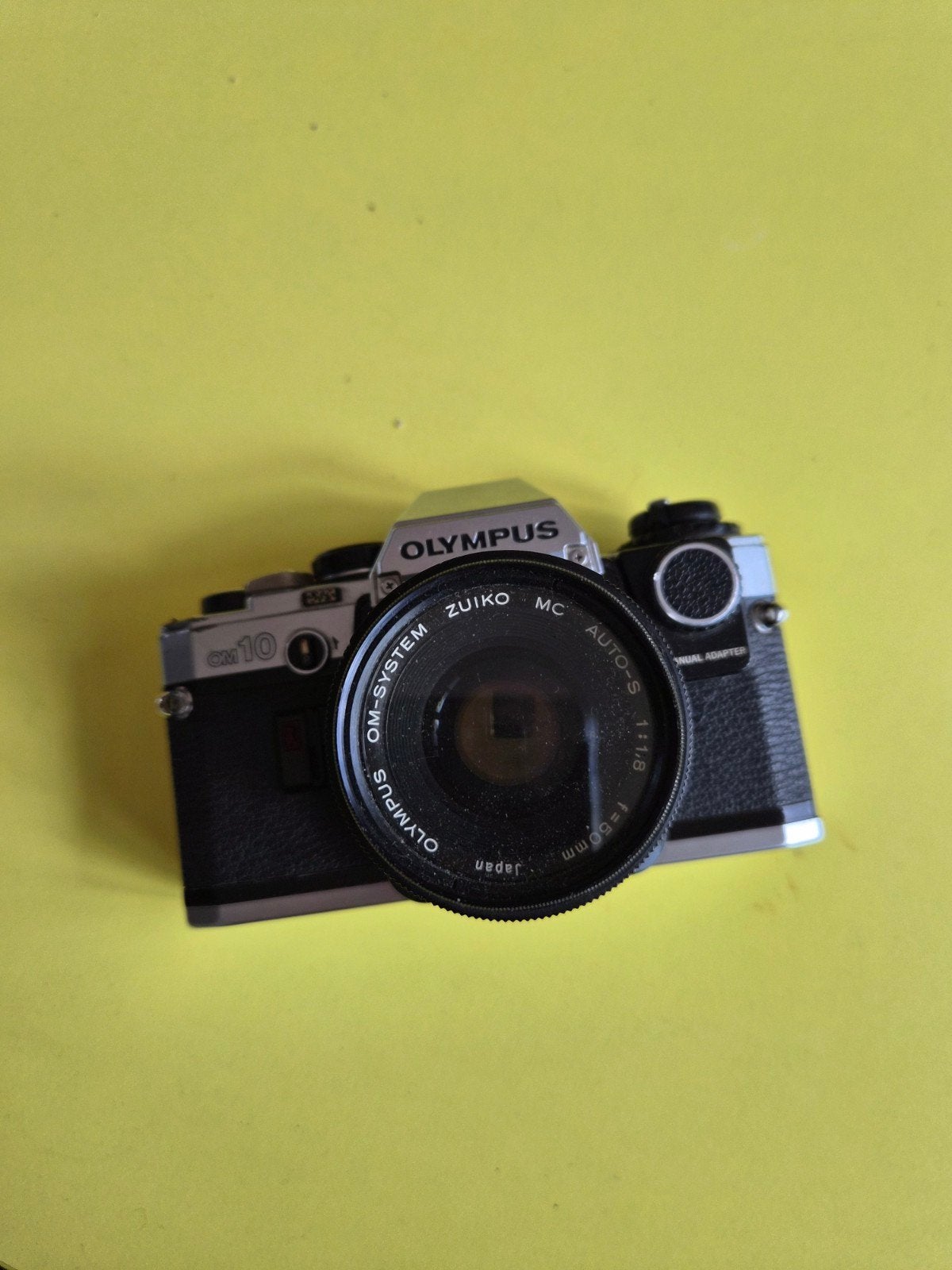 Olympus OM10 met 50mm 1.8 lens en manual adapter, Audio, Tv en Foto, Fotocamera's Analoog, Ophalen, Gebruikt, Spiegelreflex, Olympus