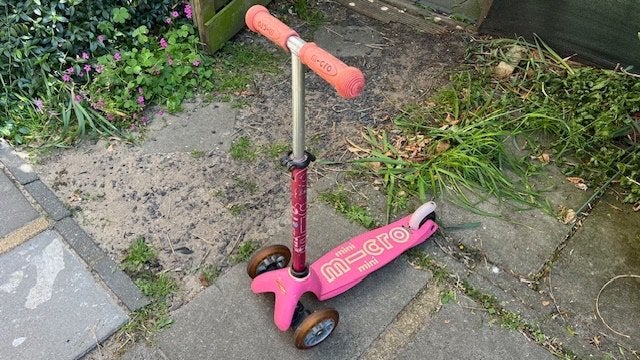 Mini micro step roze, Ophalen of Verzenden, Gebruikt, Loopfiets
