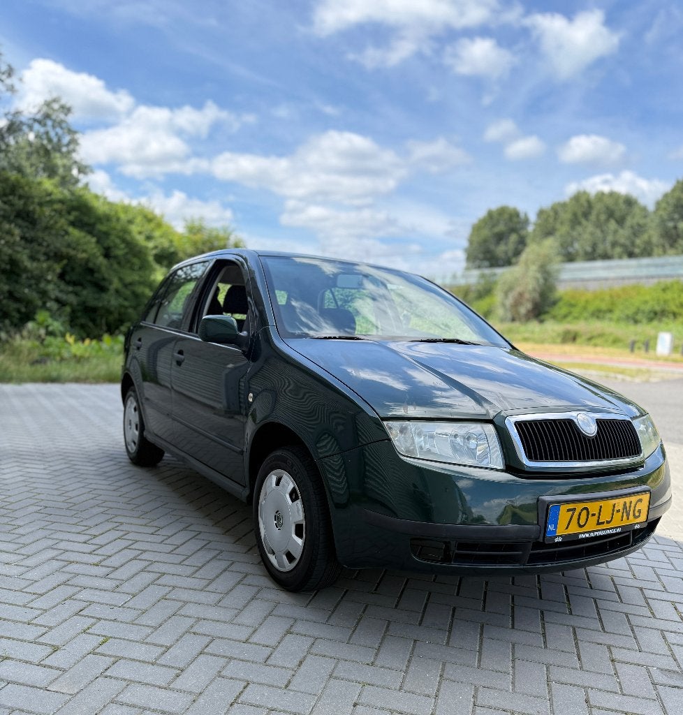 Skoda Fabia 1.4 AUTOMAAT/Nieuwe APK/Elektrische ramen/Trekh., Auto's, 74 pk, Zwart, 4 cilinders, 1070 kg