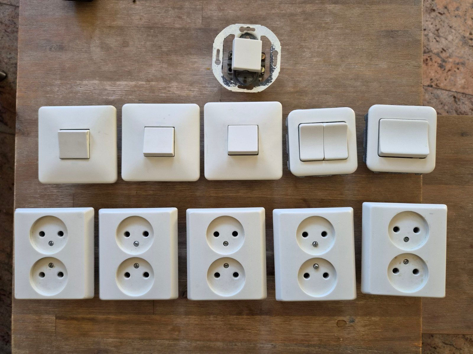 electra, Doe-het-zelf en Verbouw, Ophalen of Verzenden, Zo goed als nieuw, Overige merken, Schakelaar