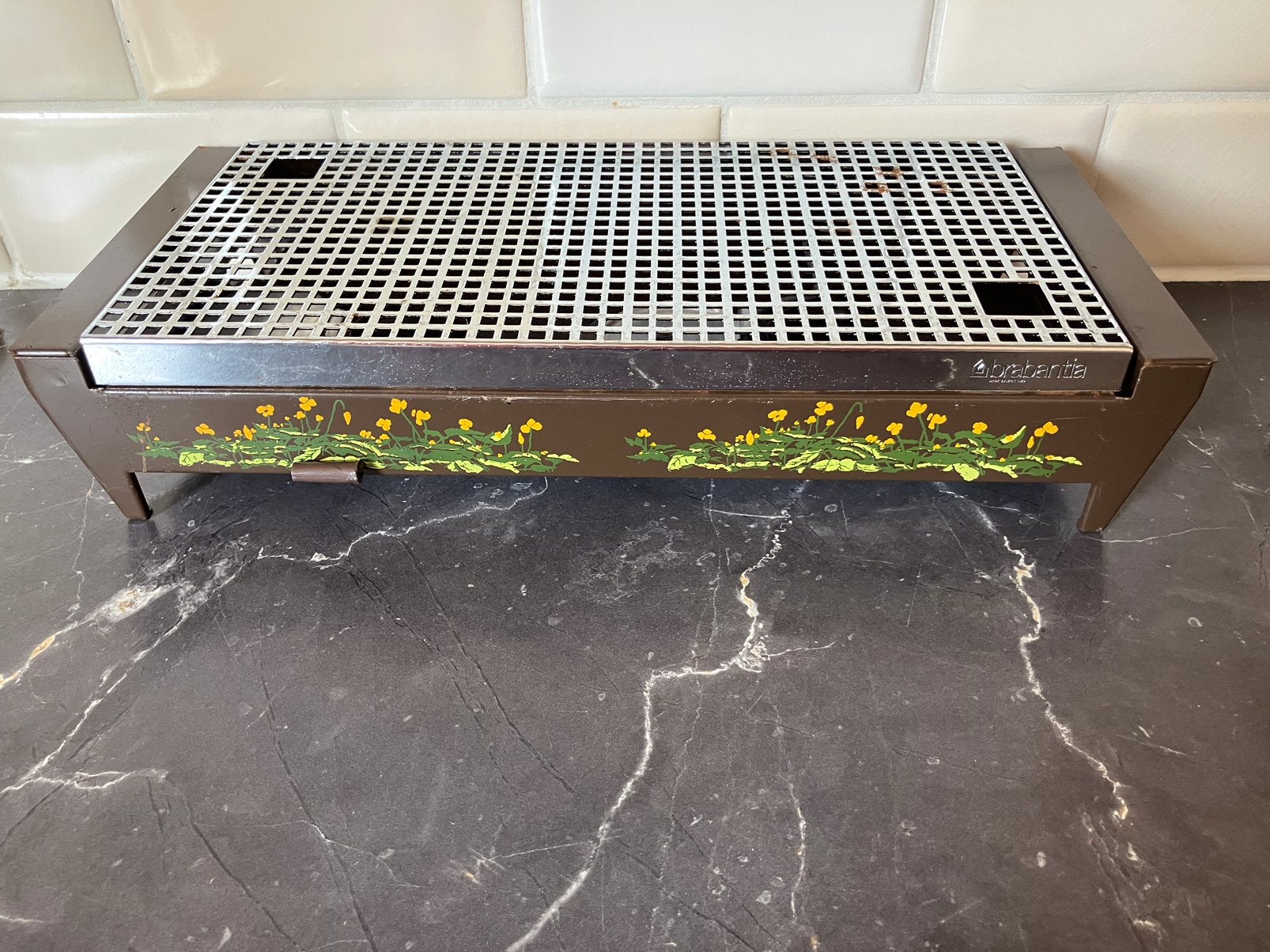 Z.g.a.n/Brabantia bruine gebloemde warmhoudplaat/vintage, Ophalen of Verzenden
