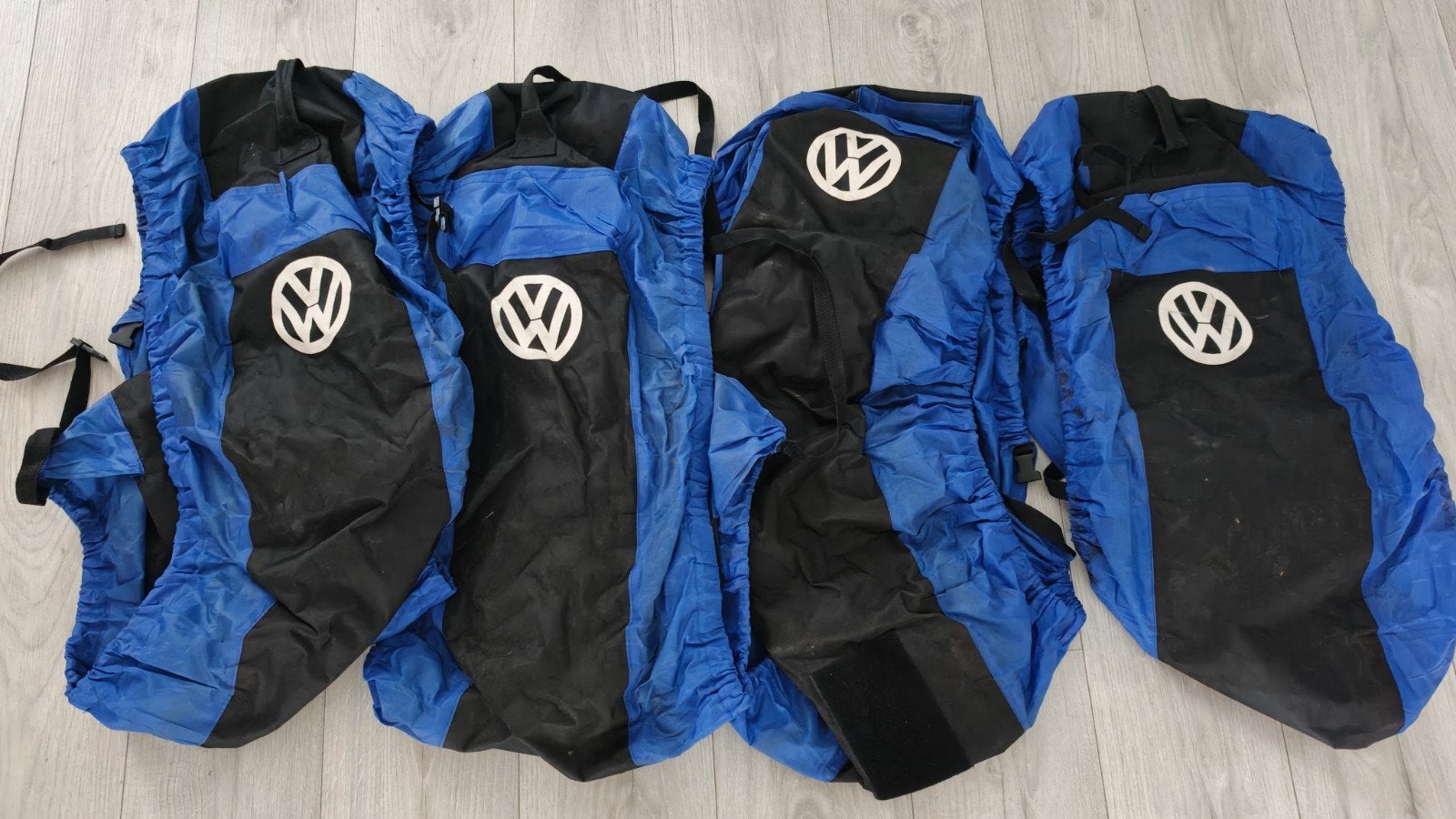 Volkswagen Bandenhoezen - 14 tot 18 inch, Auto diversen, Ophalen of Verzenden, Gebruikt