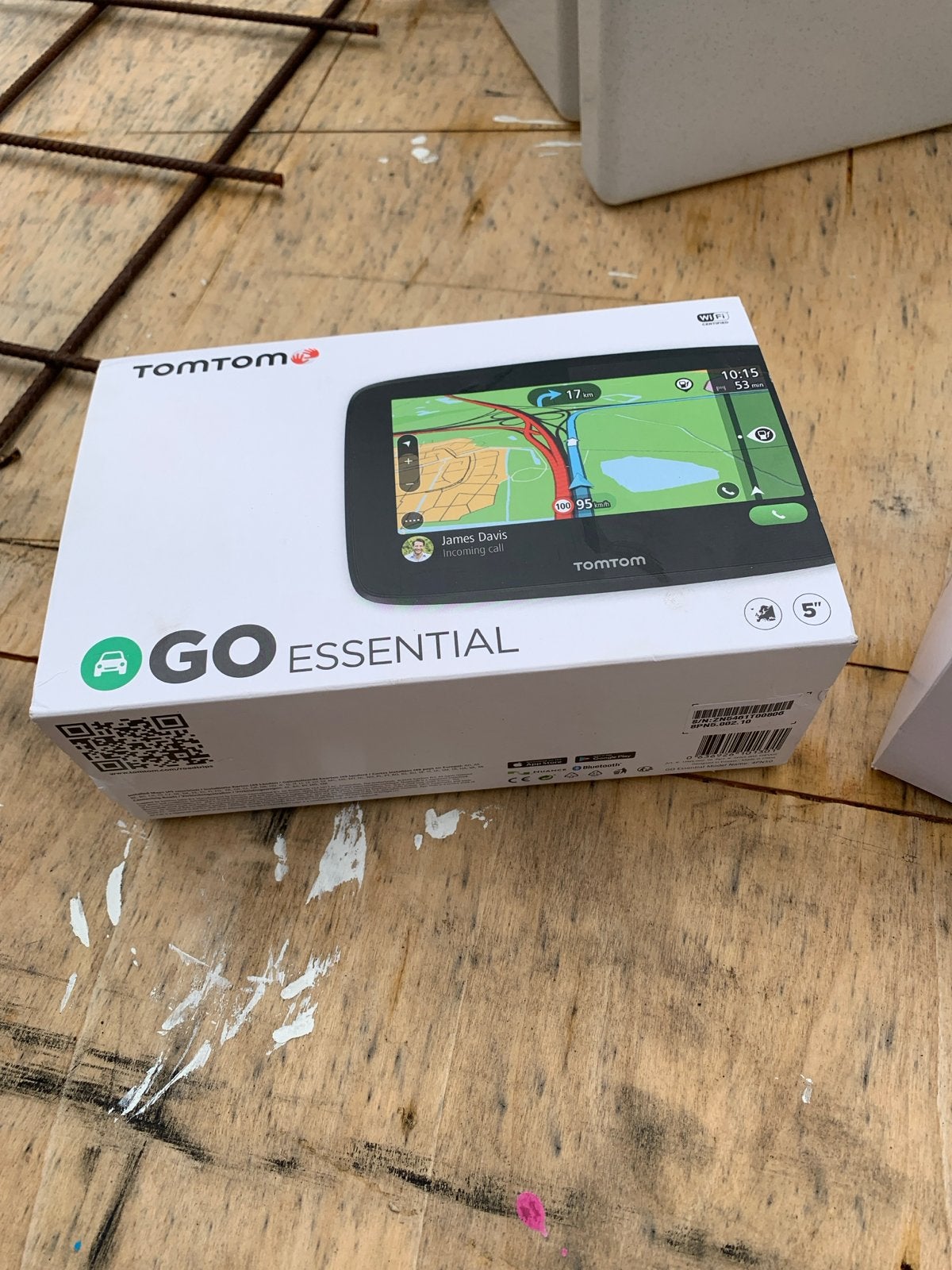 TomTom Go Essential navigatiesysteem - Nieuw in doos, Ophalen of Verzenden, Nieuw
