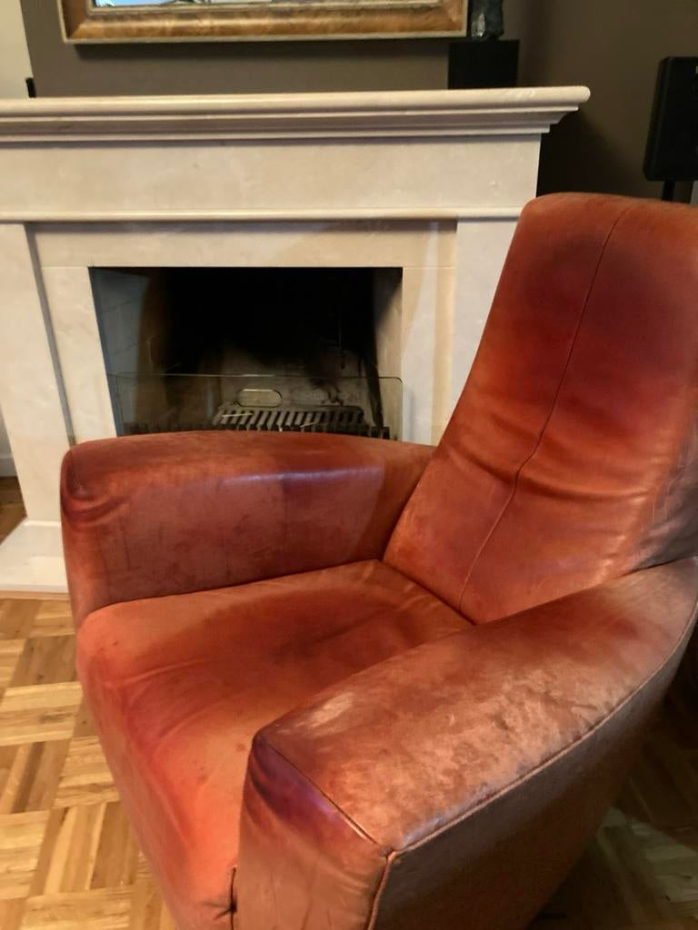 2 rode Gerard van den Berg Longa fauteuils, Ophalen of Verzenden, Gebruikt, Leer, 75 tot 100 cm