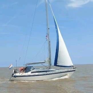 NU IN PRIJSVERLAAGD Friendship 33 met 1.10 diepgang, Watersport en Boten, Kajuitzeilboten en Zeiljachten, Ophalen, 10 m, Gebruikt