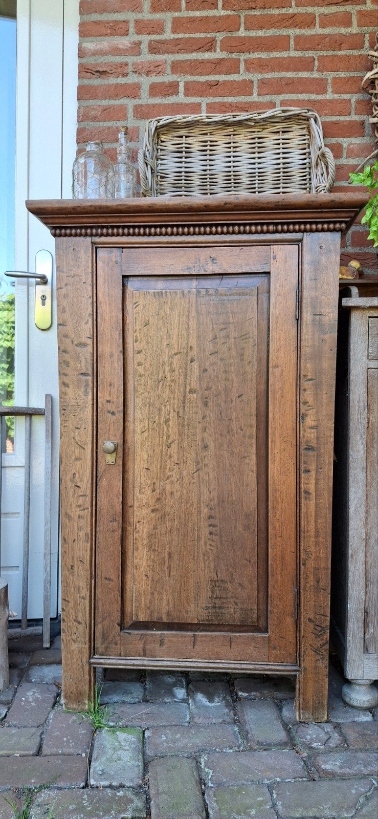 Kast oud eiken, Ophalen