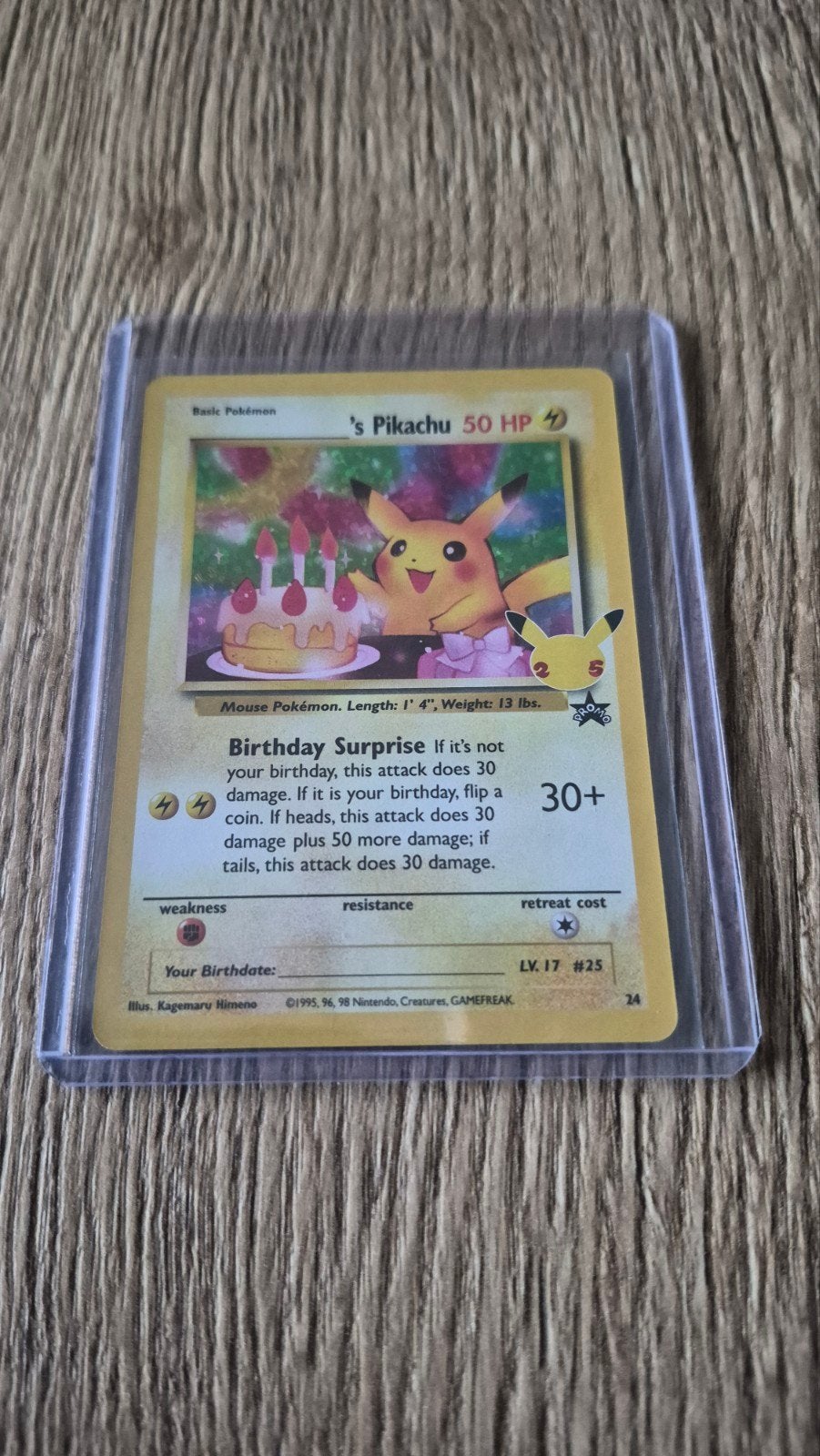 Pikachu Birthday Surprise Pokémon kaart (25th Anniversary), Verzenden, Nieuw, Losse kaart, Foil