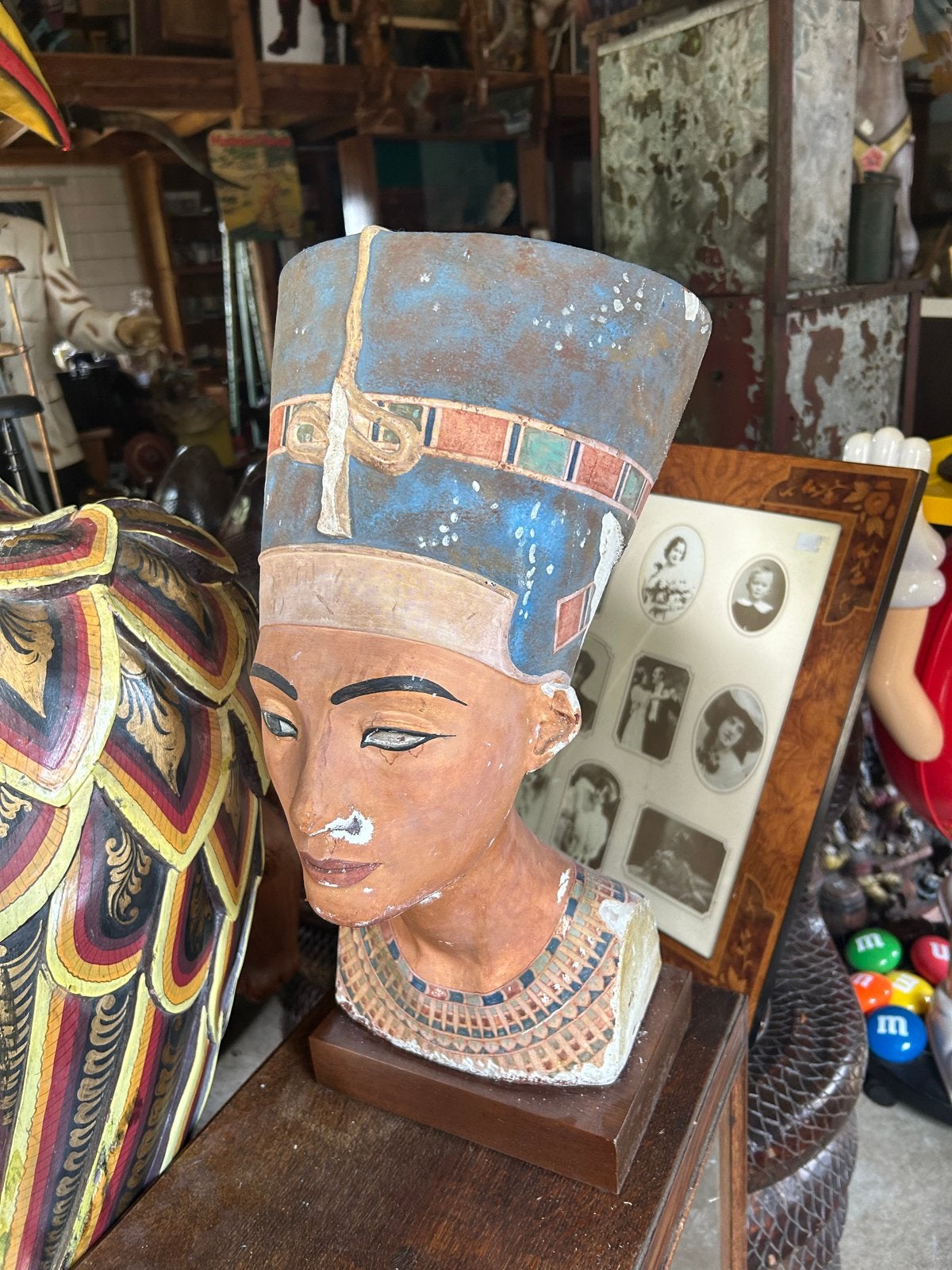Prachtige Nefertiti Buste Replica op Houten Sokkel, Ophalen, Buste, 50 - 100 cm, Op sokkel