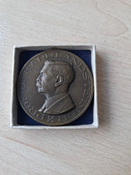 erepenningen bloedbank, Ophalen, Overige materialen, Nederland
