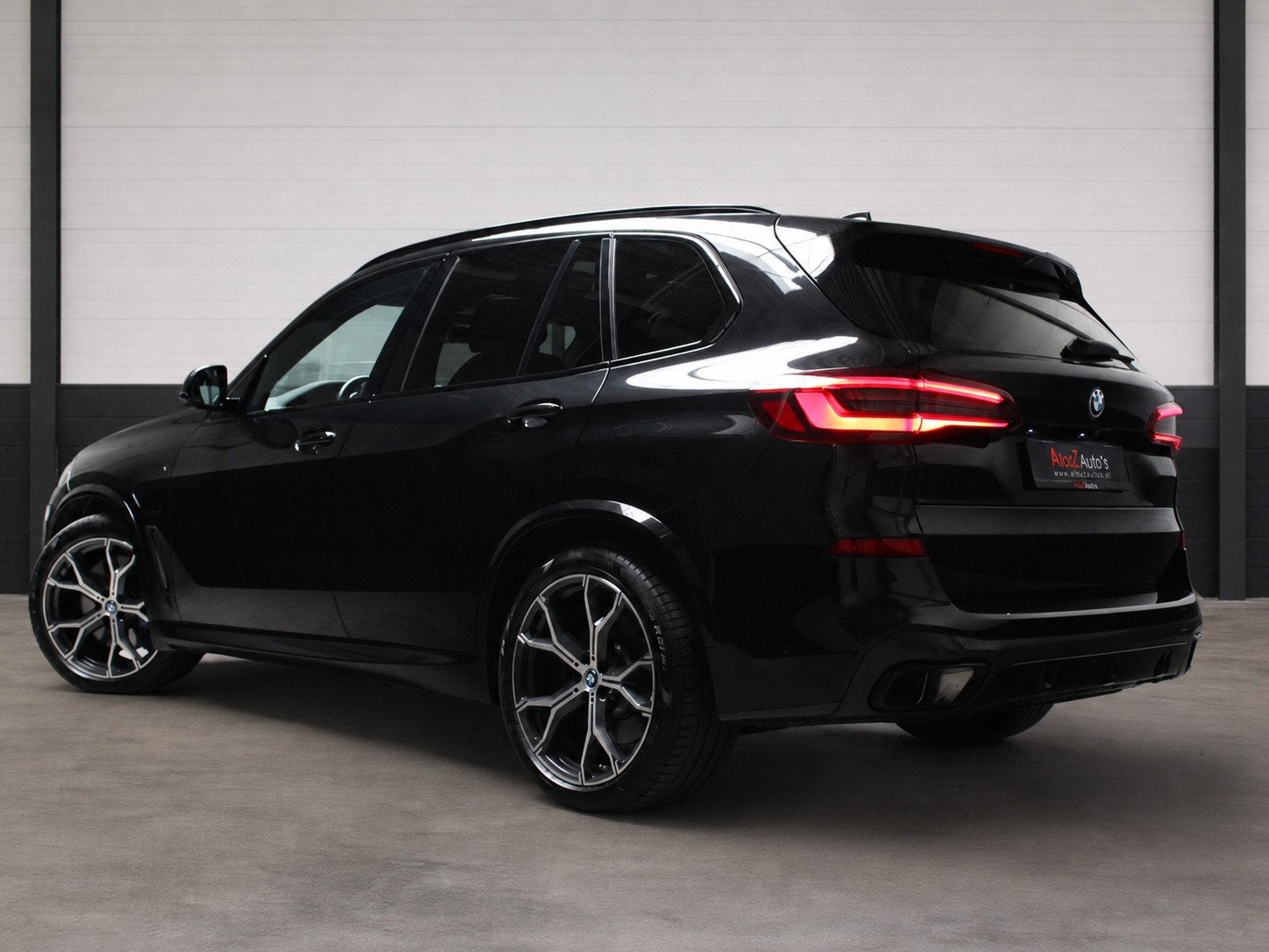 BMW X5 XDrive45e M-Sport l Pano Laser ACC HUD Memory 360 Cam, Auto's, Dealer onderhouden, Gebruikt, 394 pk, Met garantie (alle)