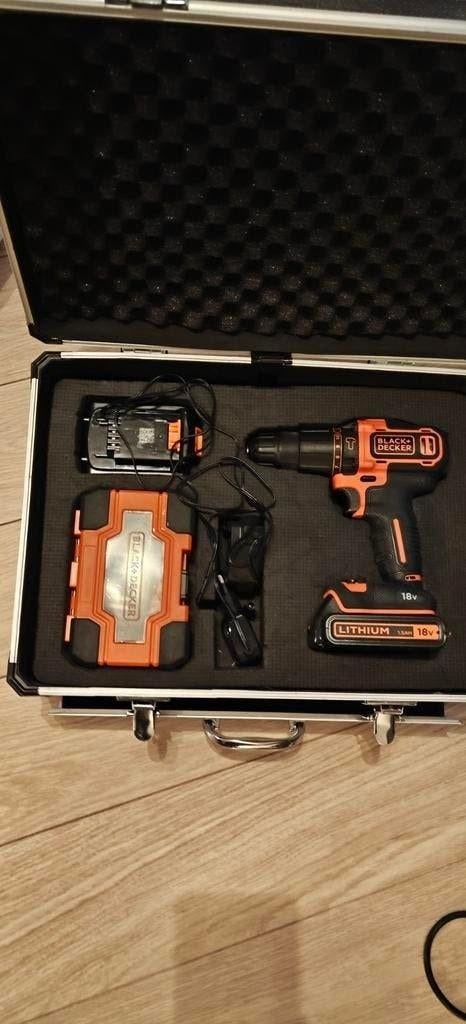 BLACK+DECKER BDC718AS2F Accu klopboormachine - incl. 2accu, Ophalen of Verzenden, Variabele snelheid, Zo goed als nieuw, Boor- en Schroefmachine