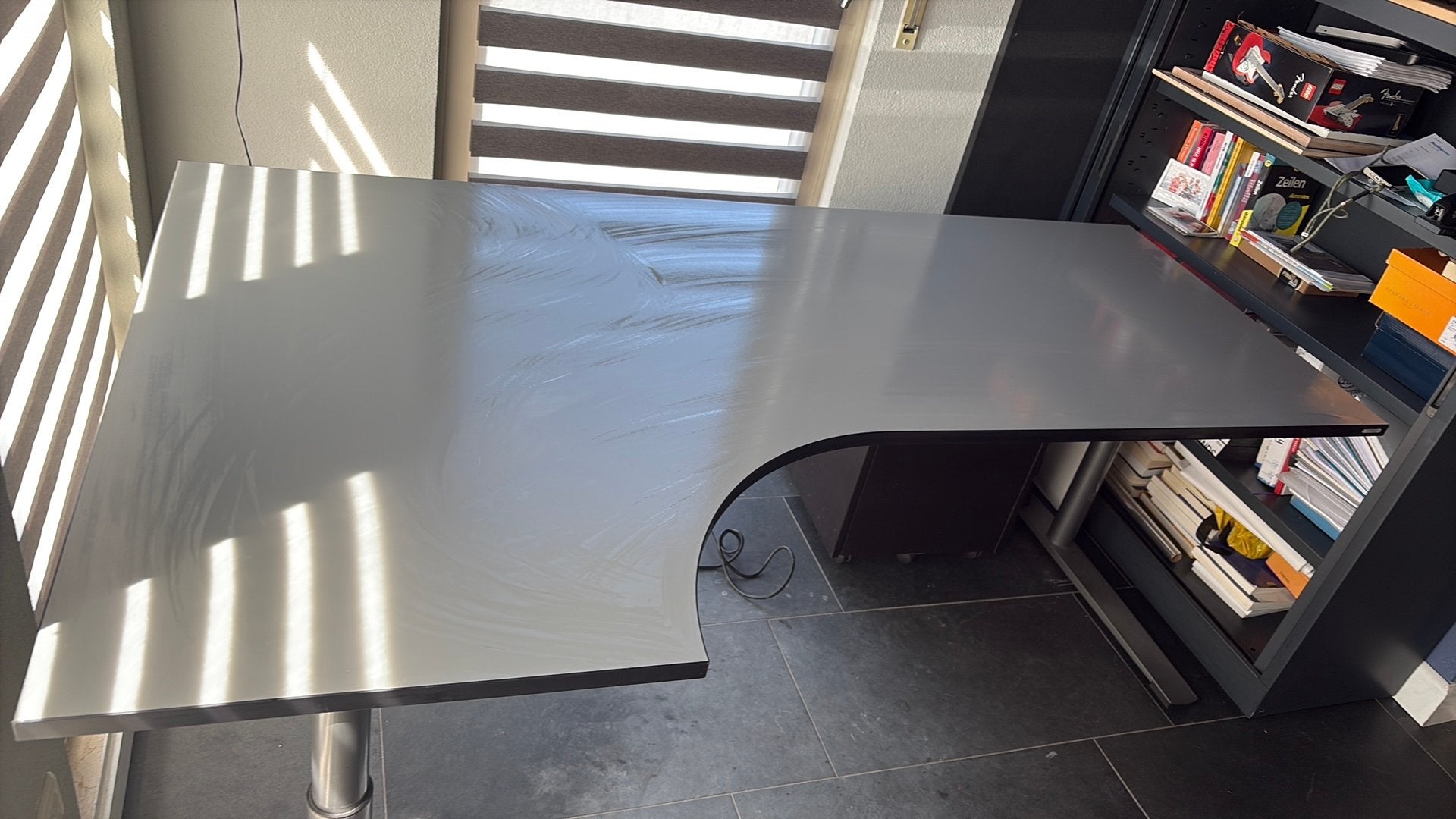 Superdegelijk bureau 2m x 1.20/0,80, Ophalen, Zo goed als nieuw