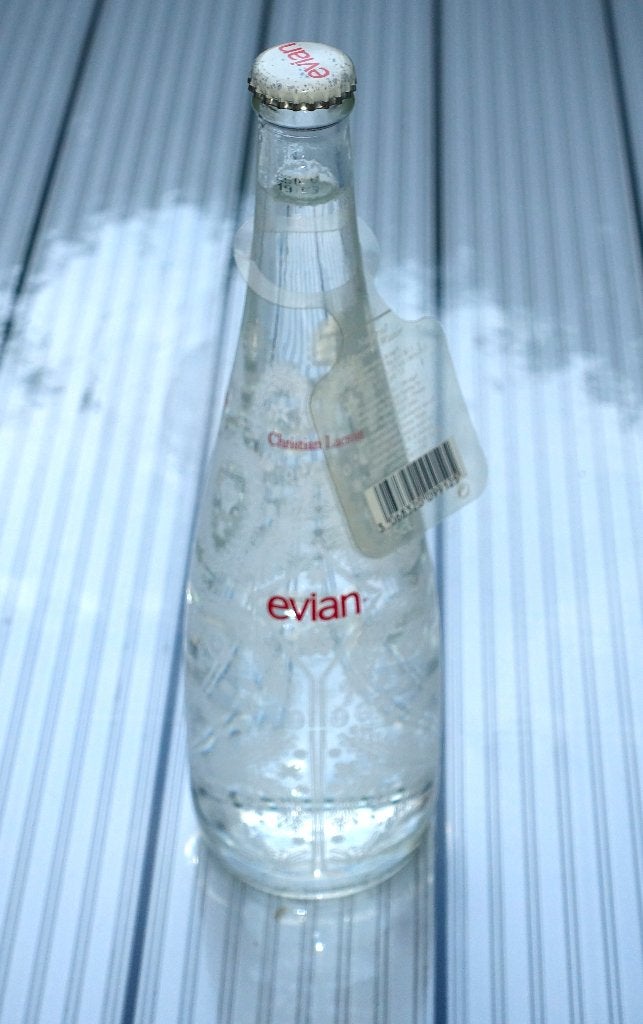 Waterfles EVIAN speciale uitgave 2008, Ophalen of Verzenden, Nieuw, Overige typen