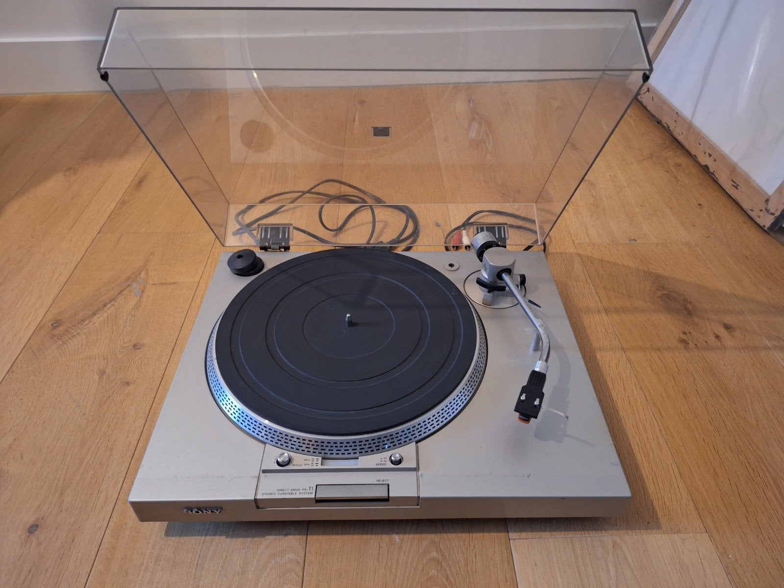 Sony PS-T1 Stereo Draaitafel Systeem - Vintage Platenspeler, Ophalen, Automatisch, Zo goed als nieuw, Platenspeler