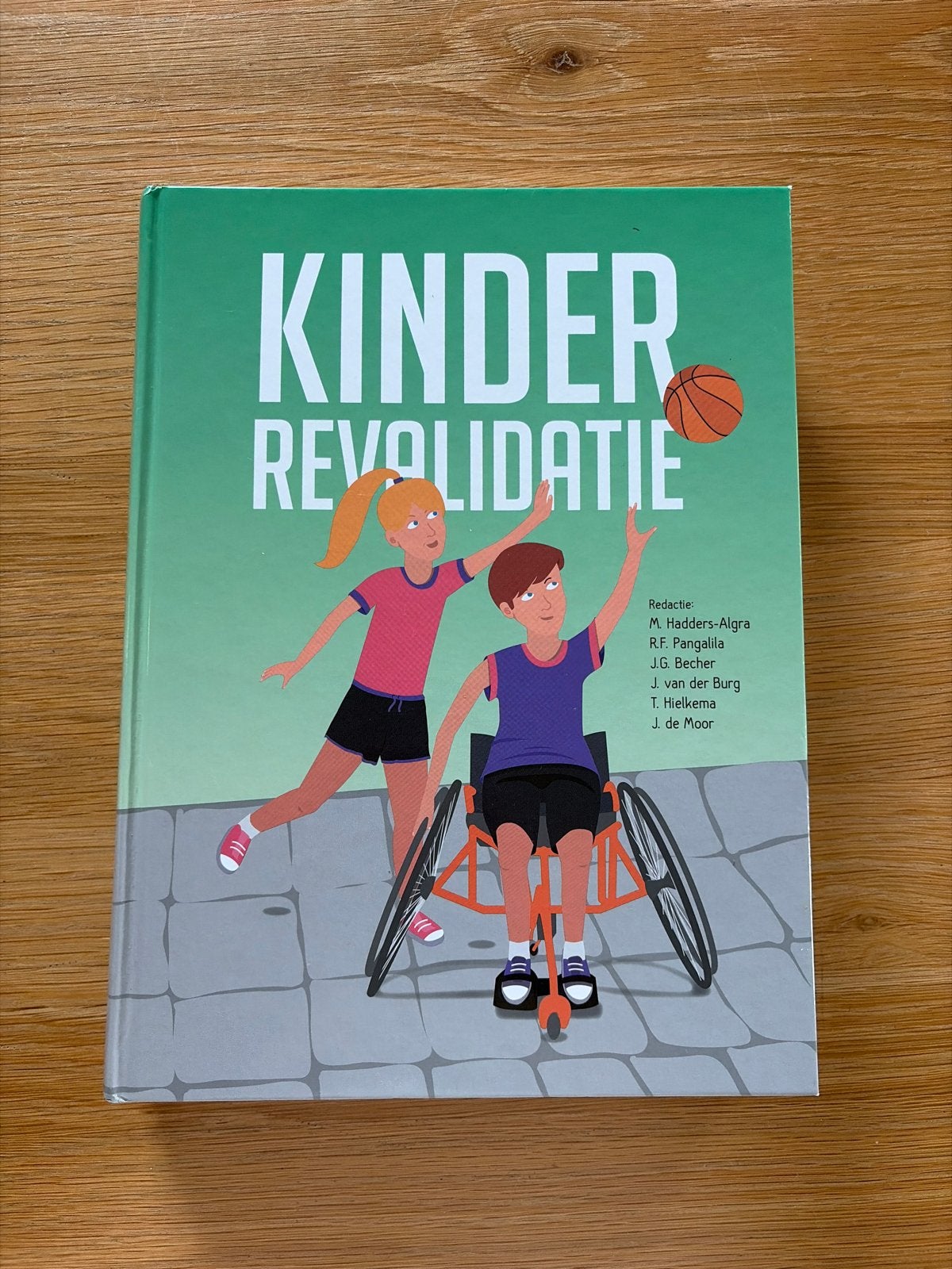 Kinderrevalidatie - zesde herziene druk, Ophalen of Verzenden, Zo goed als nieuw, Overige wetenschappen