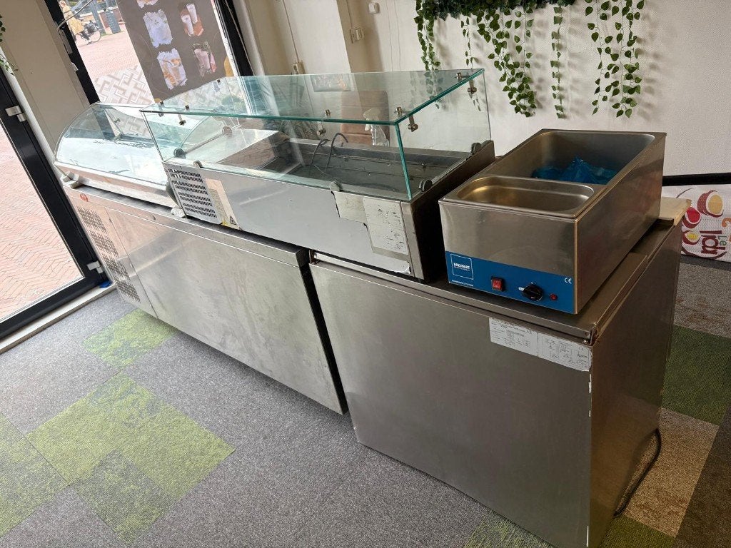 Dark kitchen inventaris, Ophalen, 150 tot 200 cm, Zo goed als nieuw, Minder dan 100 cm