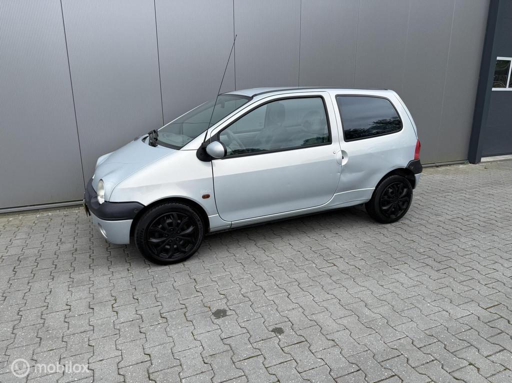Renault Twingo 1.2 Hélios nieuwe apk, Auto's, Voorwielaandrijving, 4 cilinders, Origineel Nederlands, Bedrijf