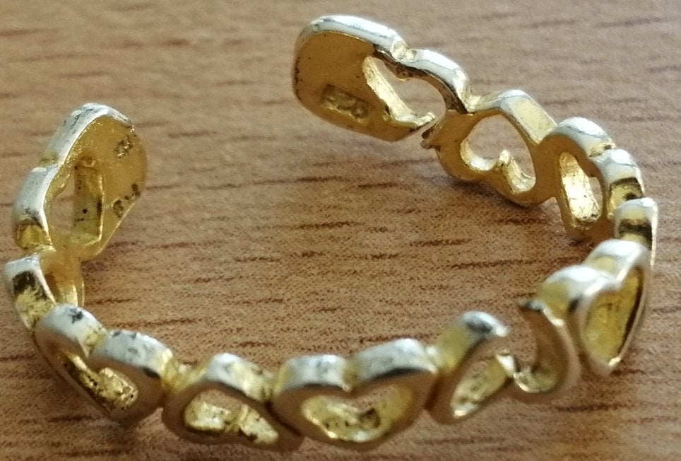 MOET NU WEG!!! LEUKE KLEINE RING METAAL/ZILVER MET GOUD, Gebruikt, Ophalen of Verzenden, Kleiner dan 17, Dame of Heer