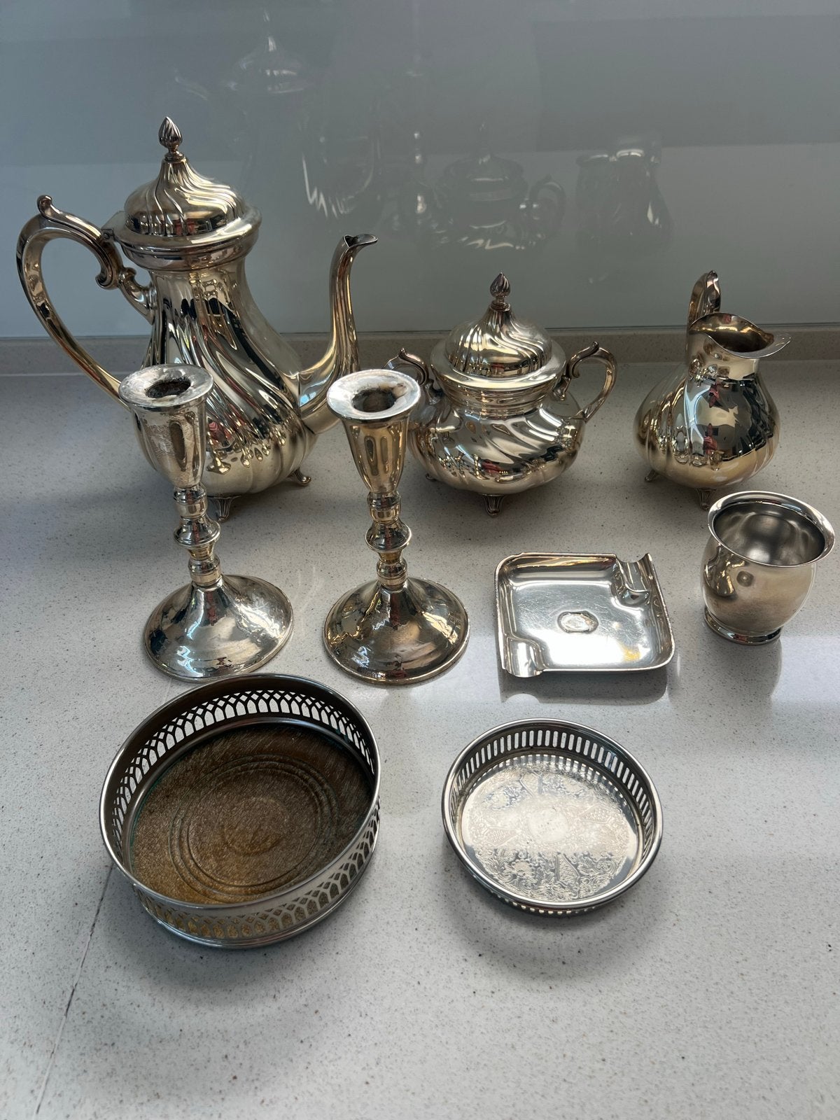 Antiek verzilverd theeservies en kandelaars, Ophalen, Zilver