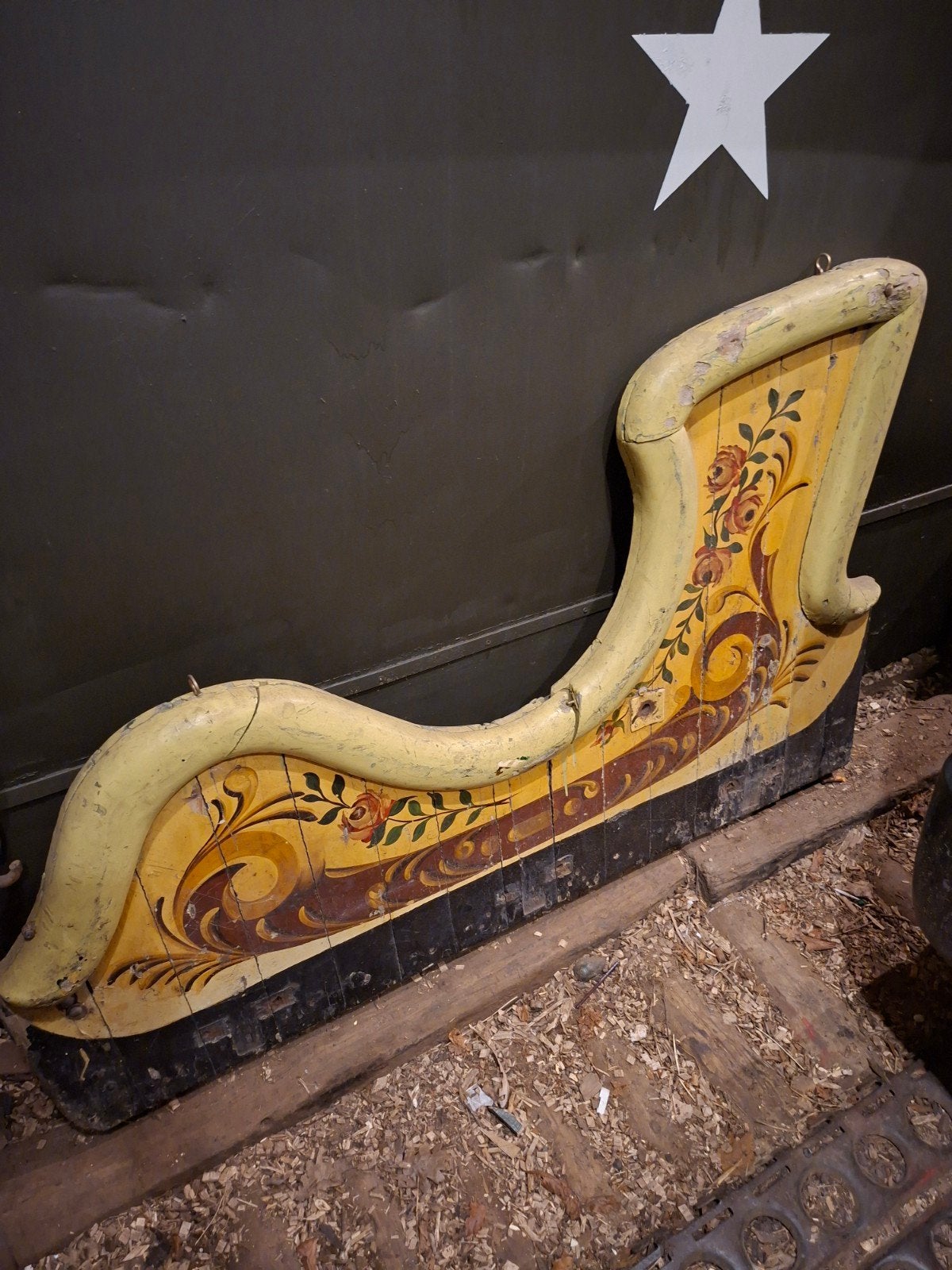 unieke zijkant kermis wagen slee 100 jaar oud, Ophalen
