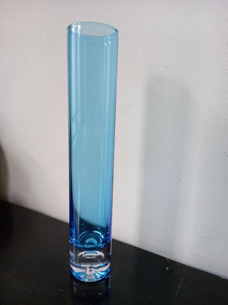 Vintage Scandinavian Modern blauwe bubbel cylinder vaas, Ophalen of Verzenden, Zo goed als nieuw, Blauw, Glas