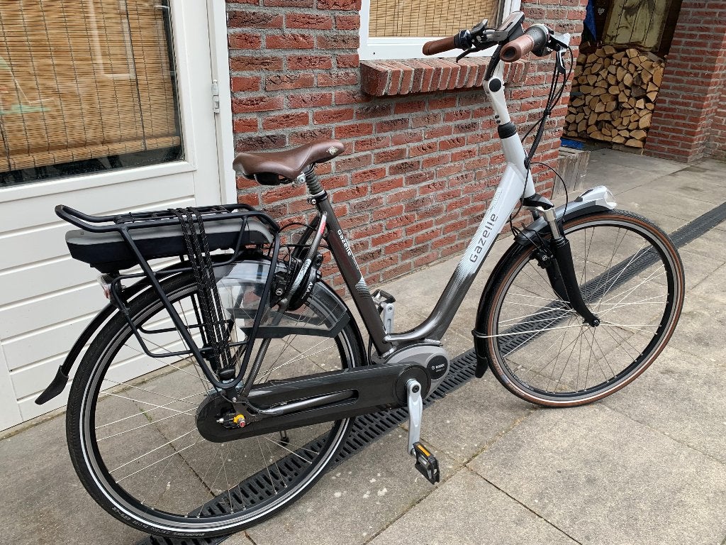 Gazelle Orange C8 Bosch middenmotor 1800Km! Frame 57 cm, Fietsen en Brommers, Elektrische fietsen, Ophalen, Zo goed als nieuw