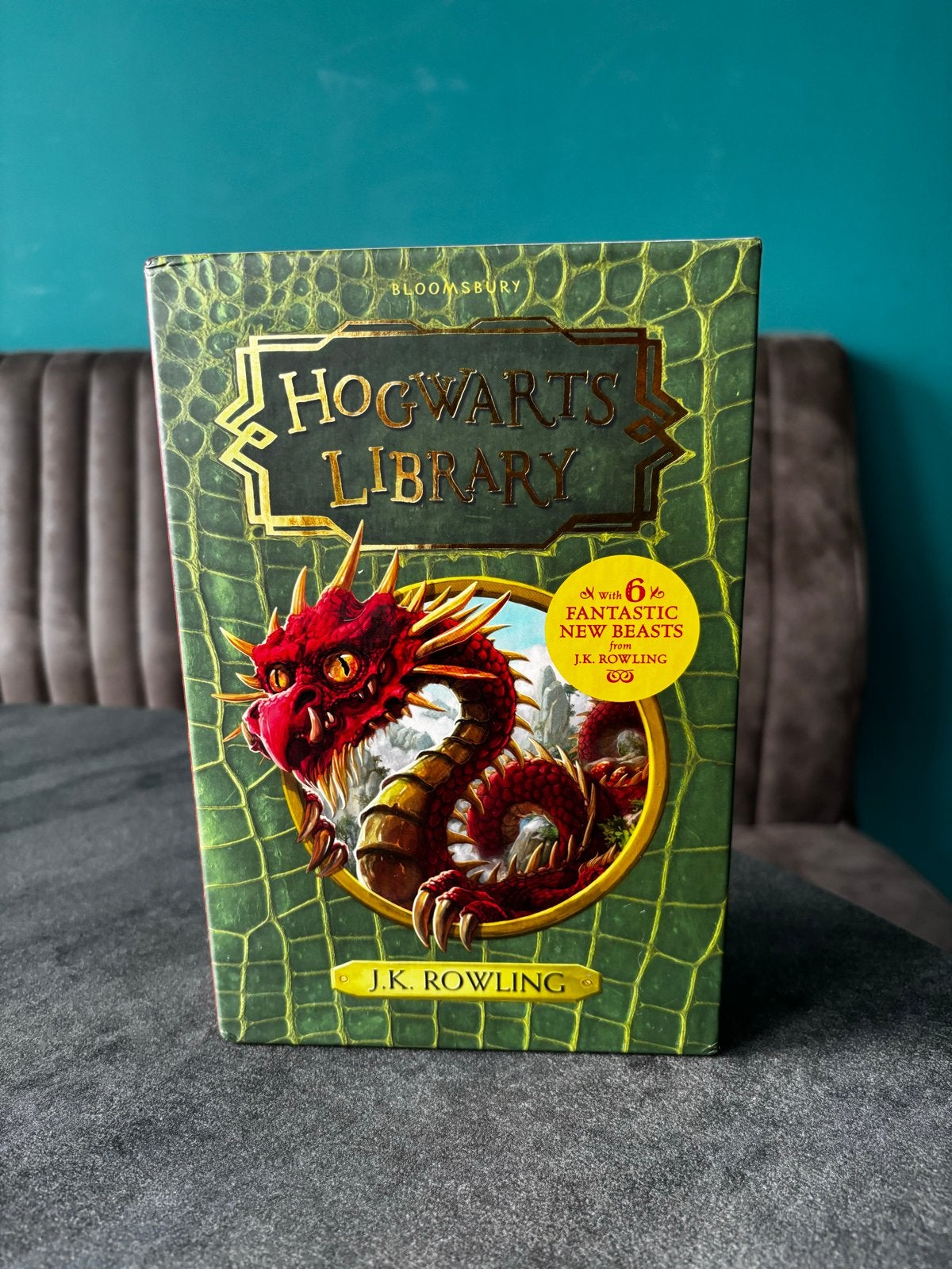 Hogwarts Library Box Set - J.K. Rowling (3 boeken), Ophalen of Verzenden, Zo goed als nieuw