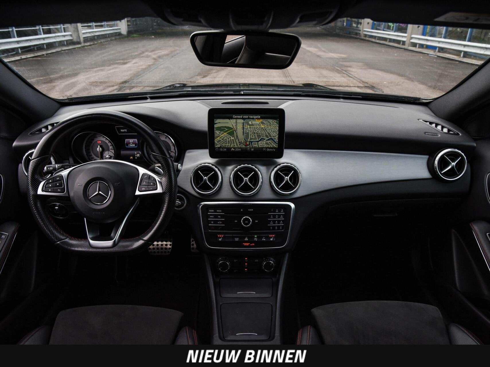 Mercedes-Benz GLA-klasse 180 AMG Night Edition Plus | Aut. |, Auto's, Mercedes-Benz, Gebruikt, 4 cilinders, 715 kg, 1335 kg