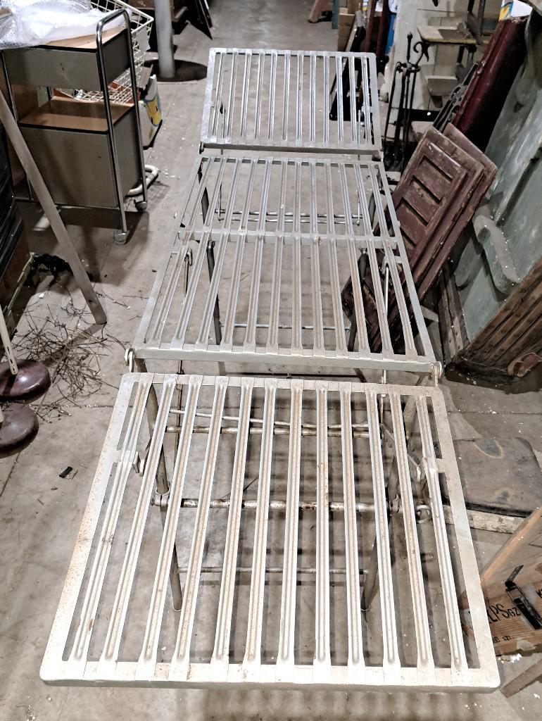 bed bedden metalen legerbedden, Ophalen