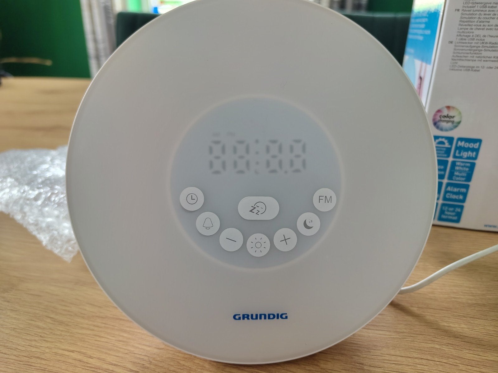 Wake up Light Grundig, multicolor, alarm, wekkerradio, Ophalen, Zo goed als nieuw, Digitaal