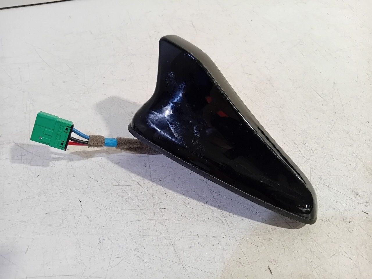 Antenne Kia Stonic, Ophalen of Verzenden, Van der Ven Autorecycling B.V., Onderdelen@venauto.nl, Ettenseweg 76, 4706 PB Roosendaal, The Netherlands