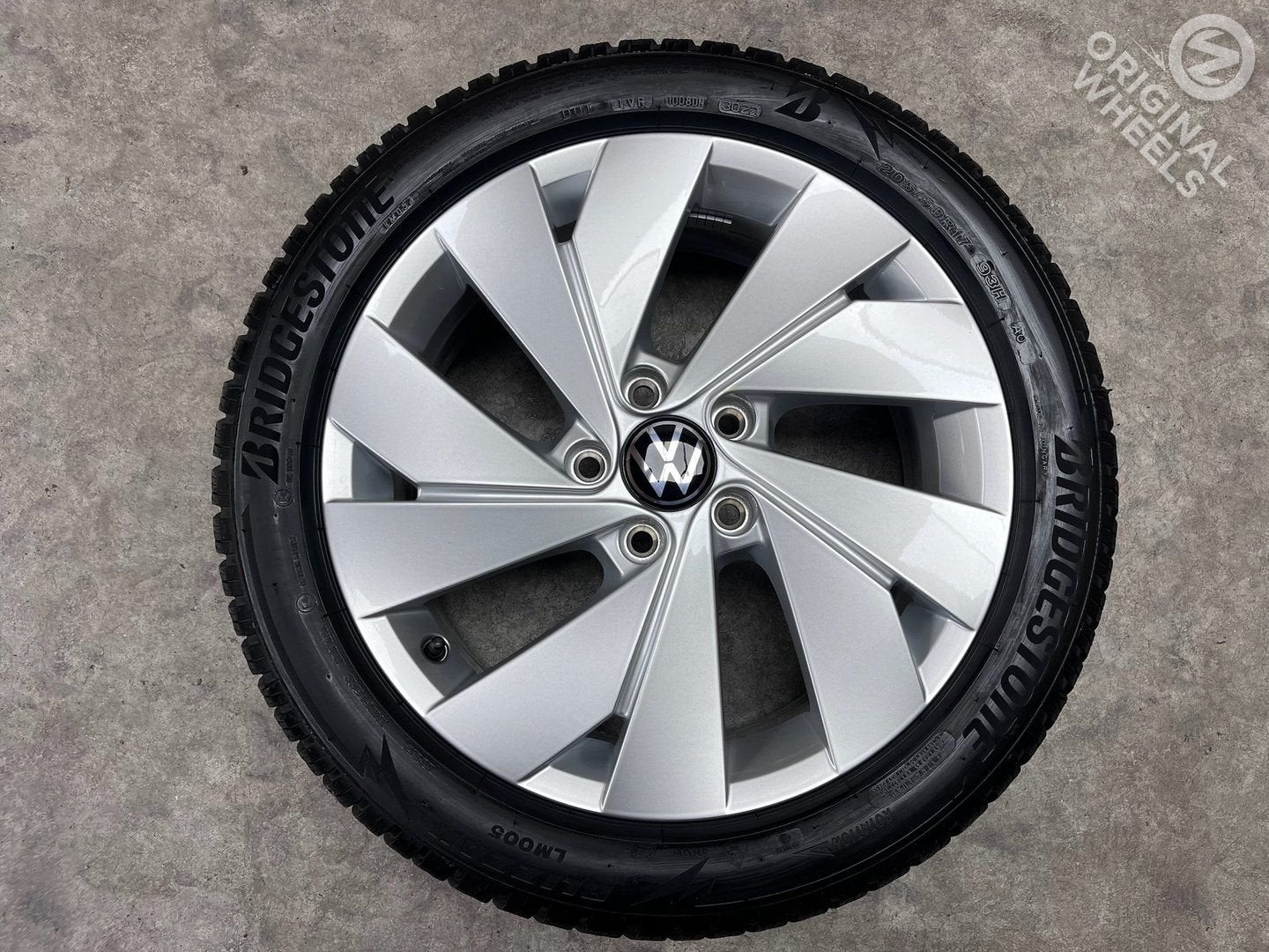 17 inch originele Belmont velgen + winterbanden VW Golf 8, Gebruikt, -, -, Banden en Velgen
