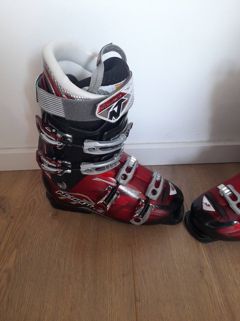 Te koop aangeboden Nordica skischoen, Sport en Fitness, Skiën en Langlaufen, Ophalen, Gebruikt, Schoenen, Nordica