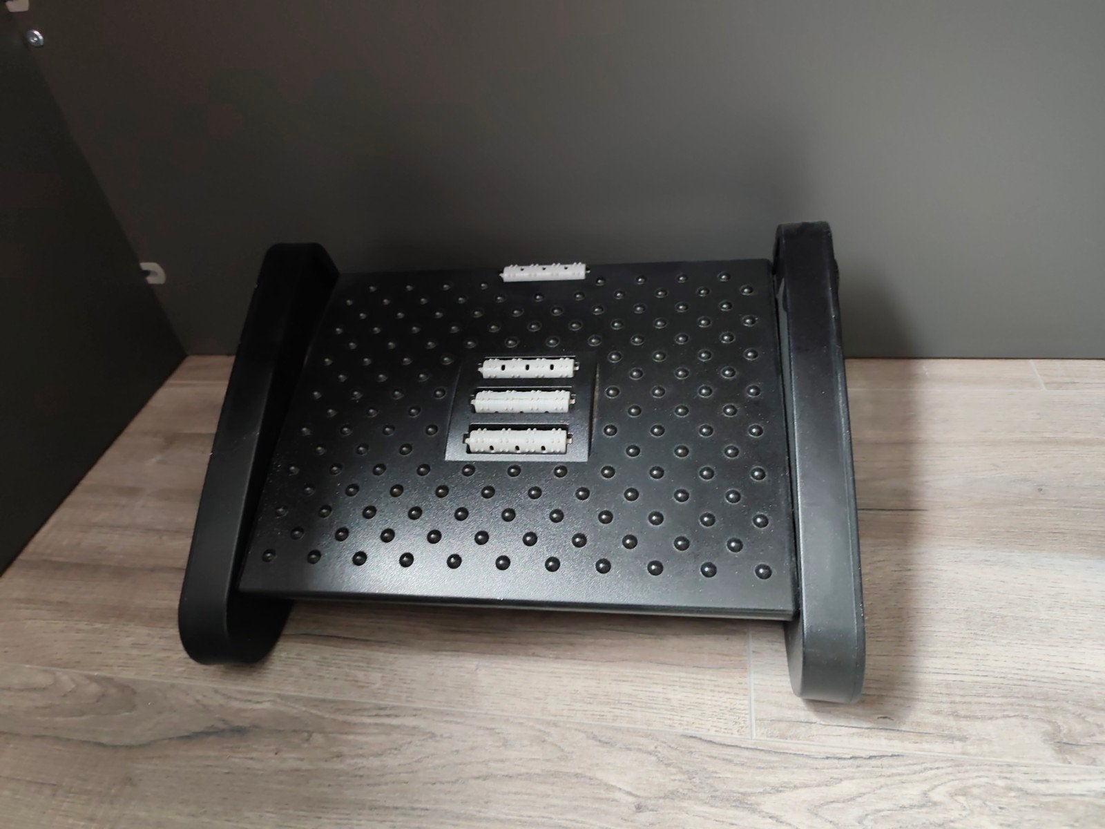Ergonomische Verstelbare Voetenbank voor Bureau, Ophalen, In hoogte verstelbaar, Zo goed als nieuw, Kunststof