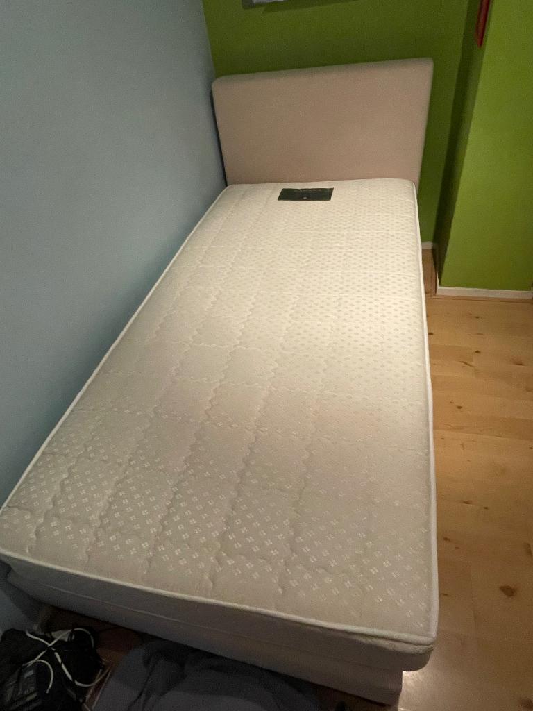 Comfortabel 1-persoonsbed incl zo goed als nieuw matras, Ophalen, Overige materialen, 100 cm, Eenpersoons