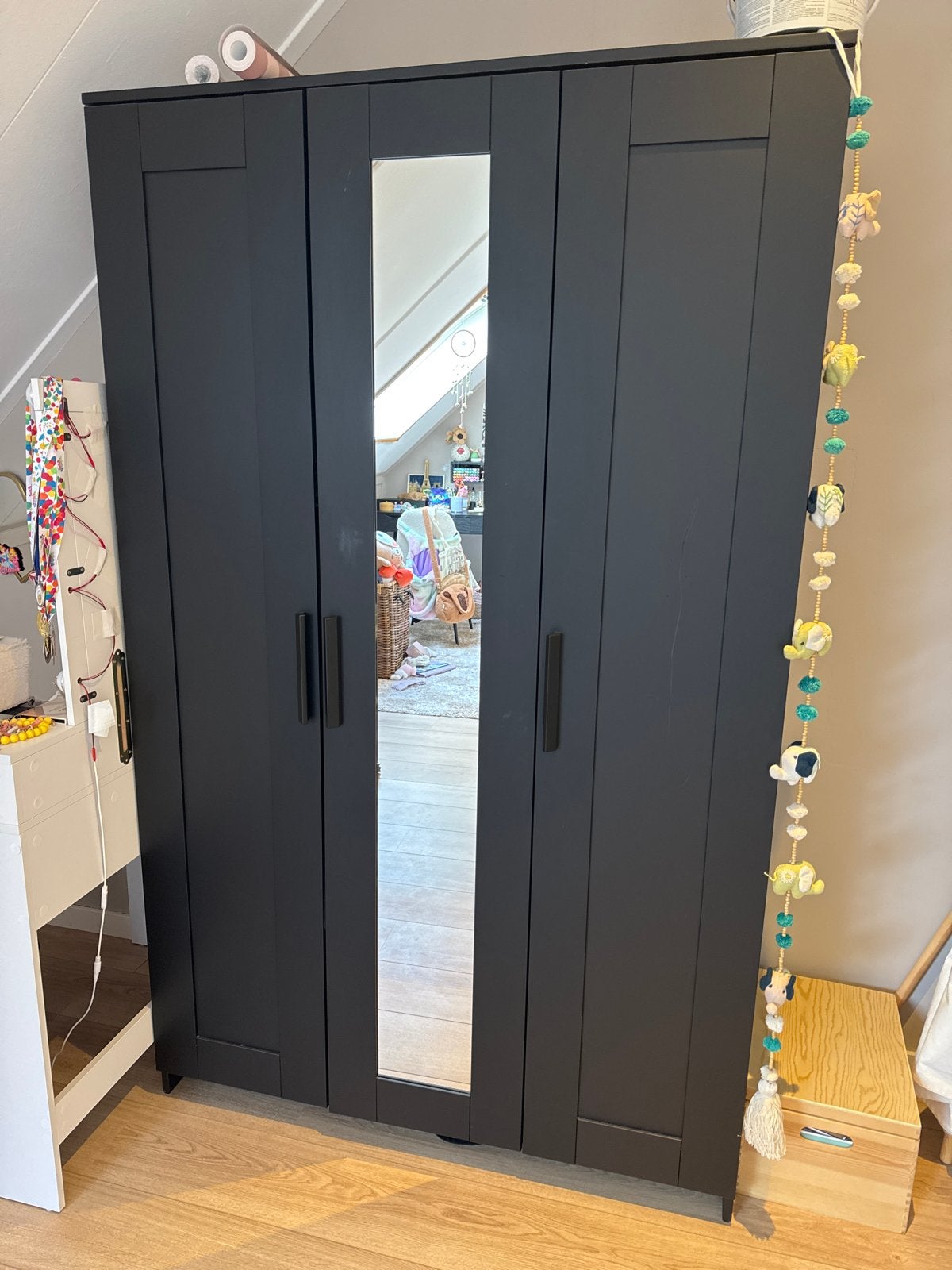 IKEA Brimnes Kledingkast Zwart met Spiegeldeur, Huis en Inrichting, Ophalen, Overige materialen, Gebruikt, 50 tot 100 cm