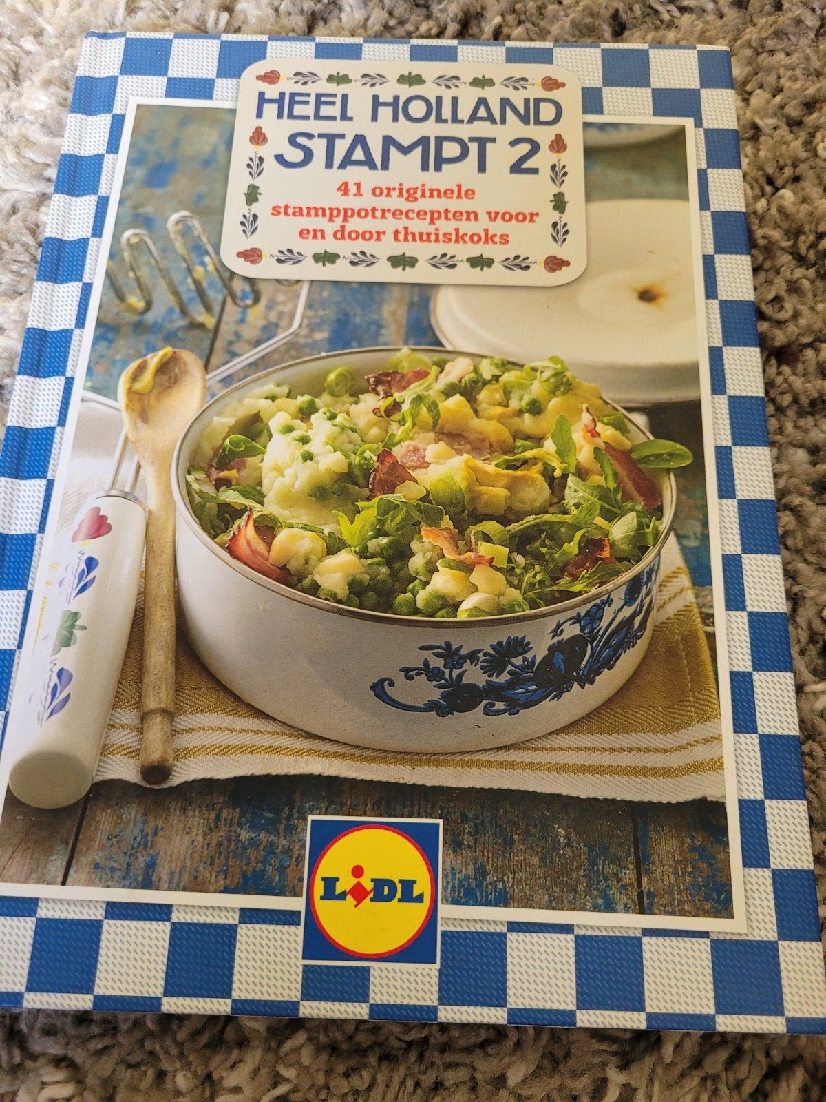 Heel Holland Stampt 2 - Stamppot recepten kookboek Lidl, Boeken, Hoofdgerechten, Lidl, Ophalen of Verzenden, Zo goed als nieuw
