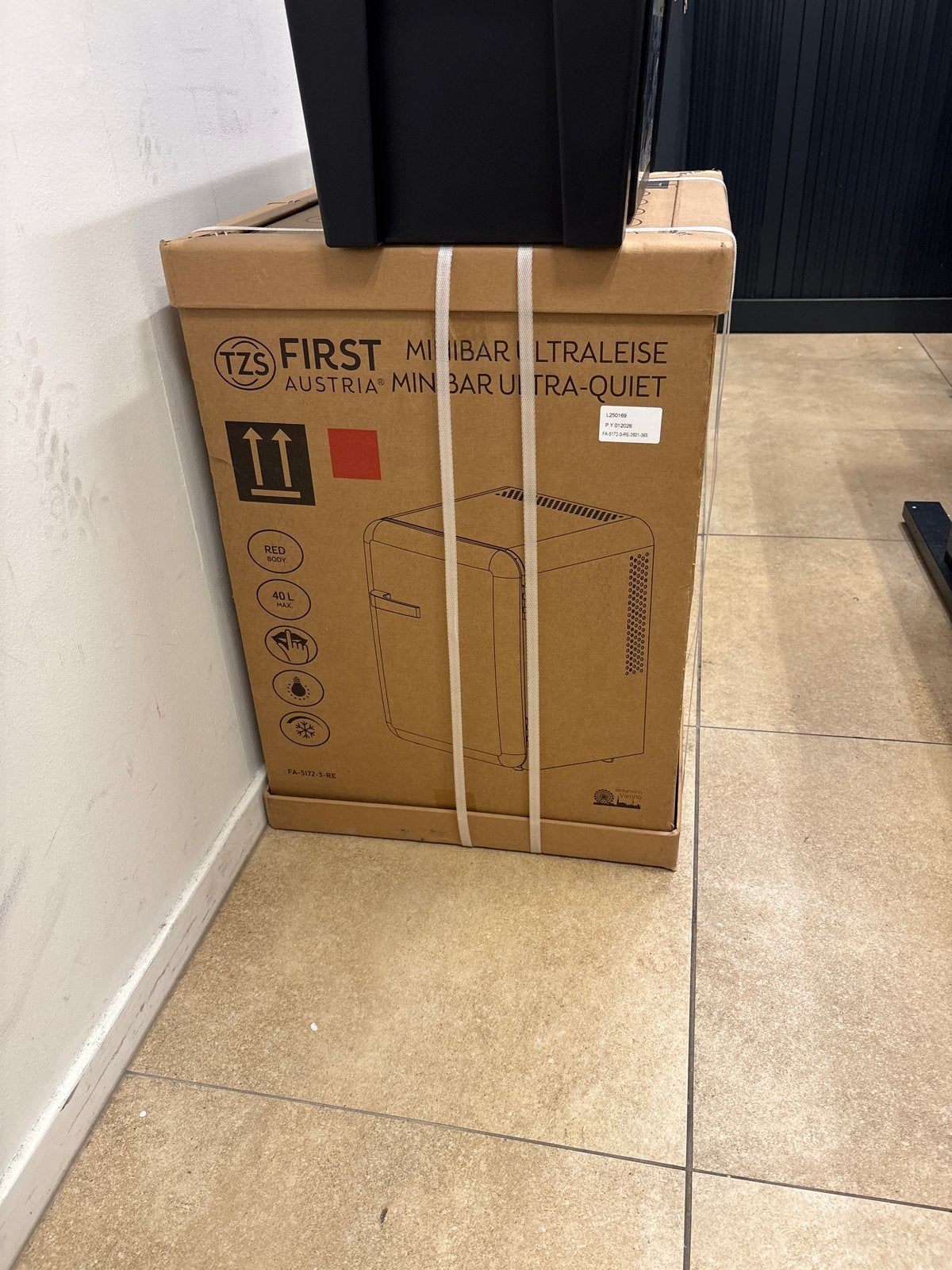 TZS First Austria Minibar Ultra-Quiet 40L Nieuw, Zonder vriesvak, Nieuw, Ophalen of Verzenden, Minder dan 75 liter