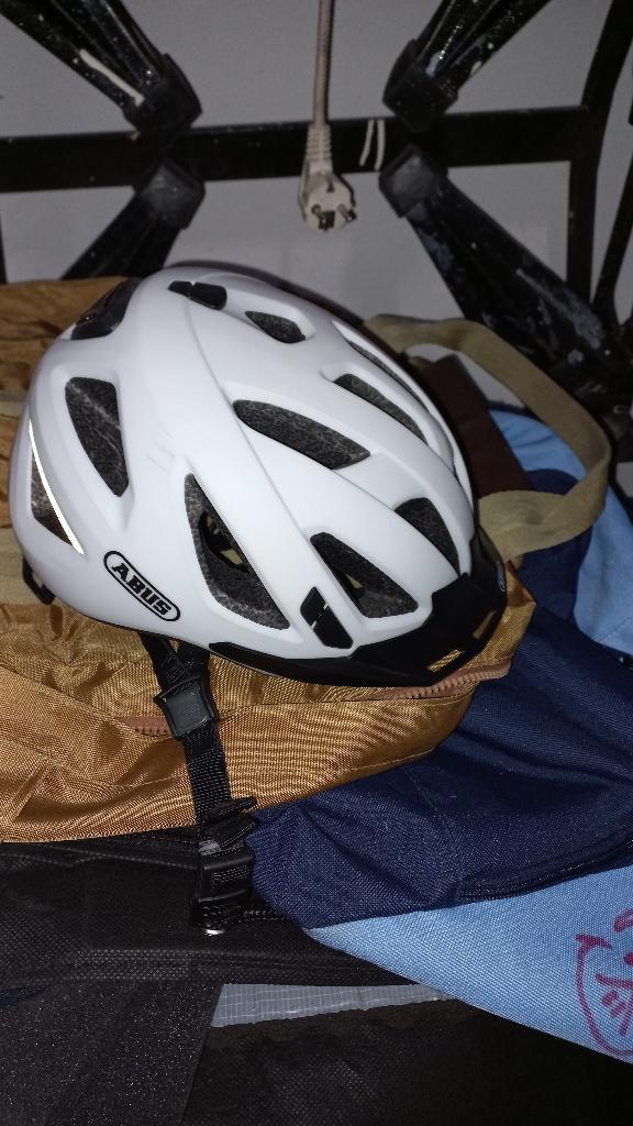 fietshelm ABUS 51-55cm Gouda, Fietsen en Brommers, Overige maten, Ophalen of Verzenden, Zo goed als nieuw, Abus