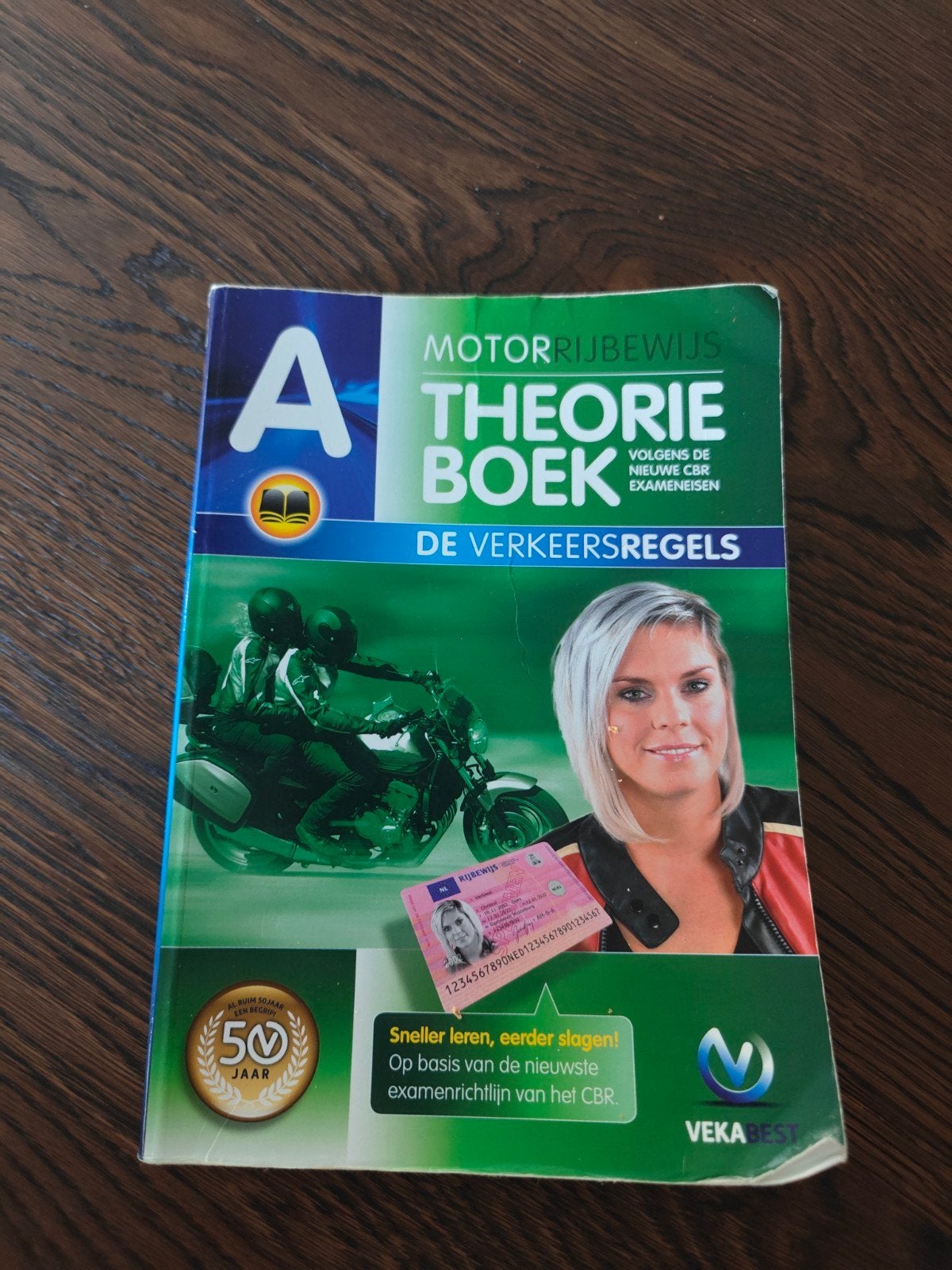 Motorrijbewijs Theorieboek A - CBR Examen, Boeken, Ophalen of Verzenden, Gelezen, Overige niveaus, Vekabest