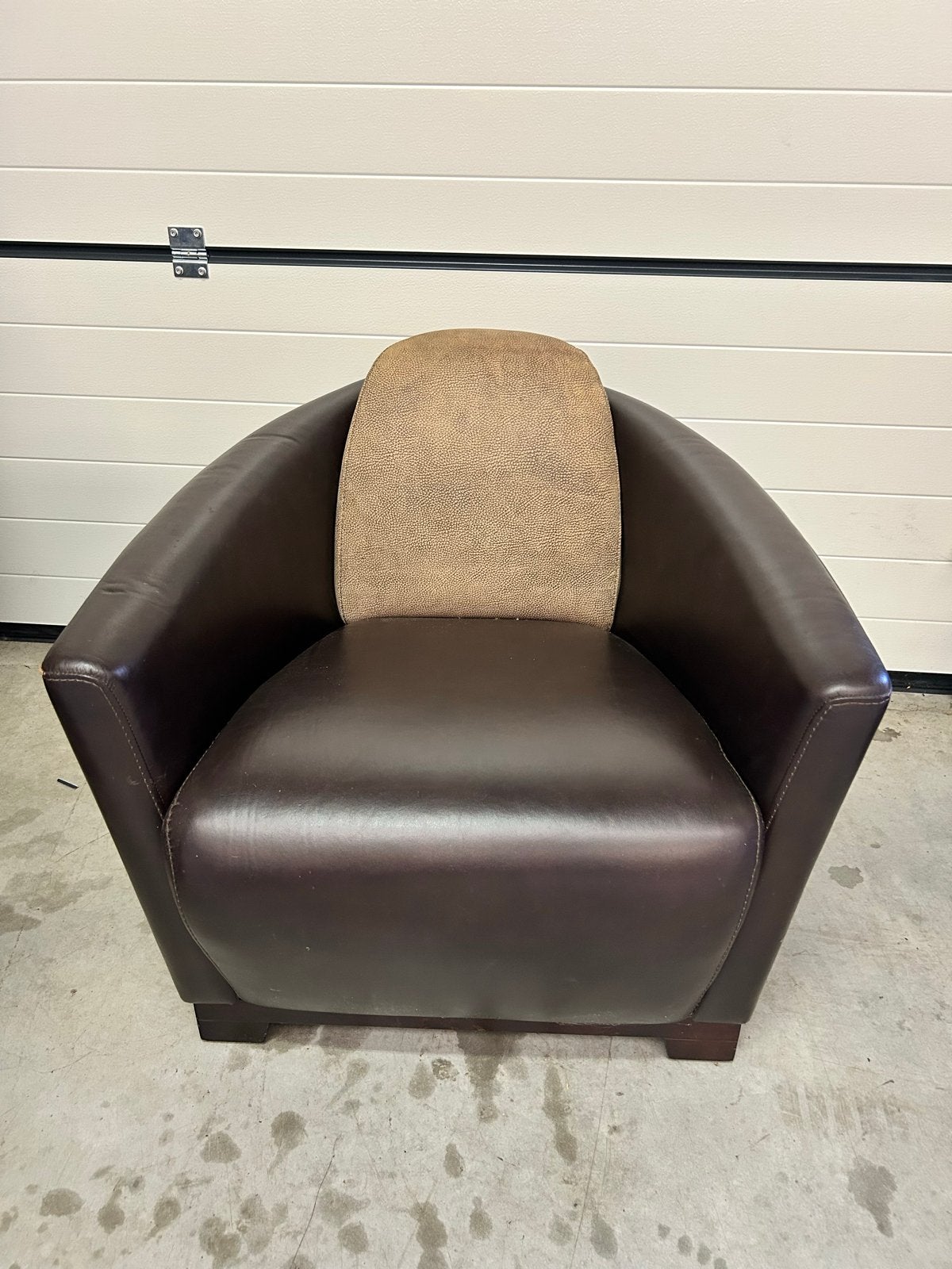 Bruine lederen fauteuil - Comfortabel en stijlvol, Ophalen, Gebruikt, Minder dan 75 cm, Leer