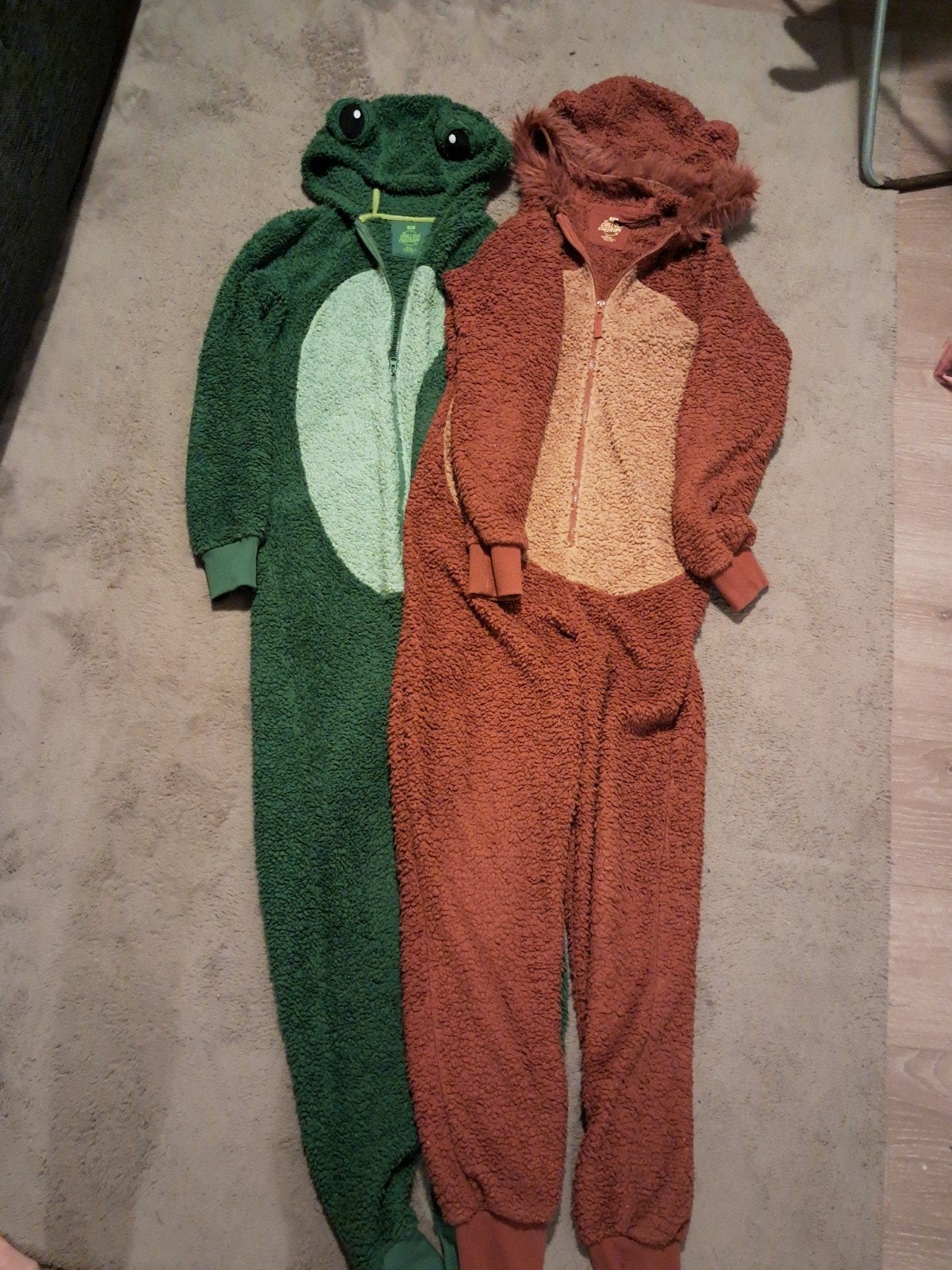 twee WE onesie's maat 170/176, Kinderen en Baby's, Nacht- of Onderkleding, Gebruikt, WE, Ophalen of Verzenden