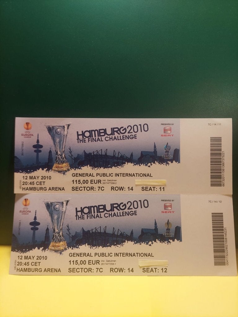 UEFA Finales 2007, 2009, 2010 - 8x Ongebruikt Collector Set, Tickets en Kaartjes, Drie personen of meer, Maart, Europa of Champions League