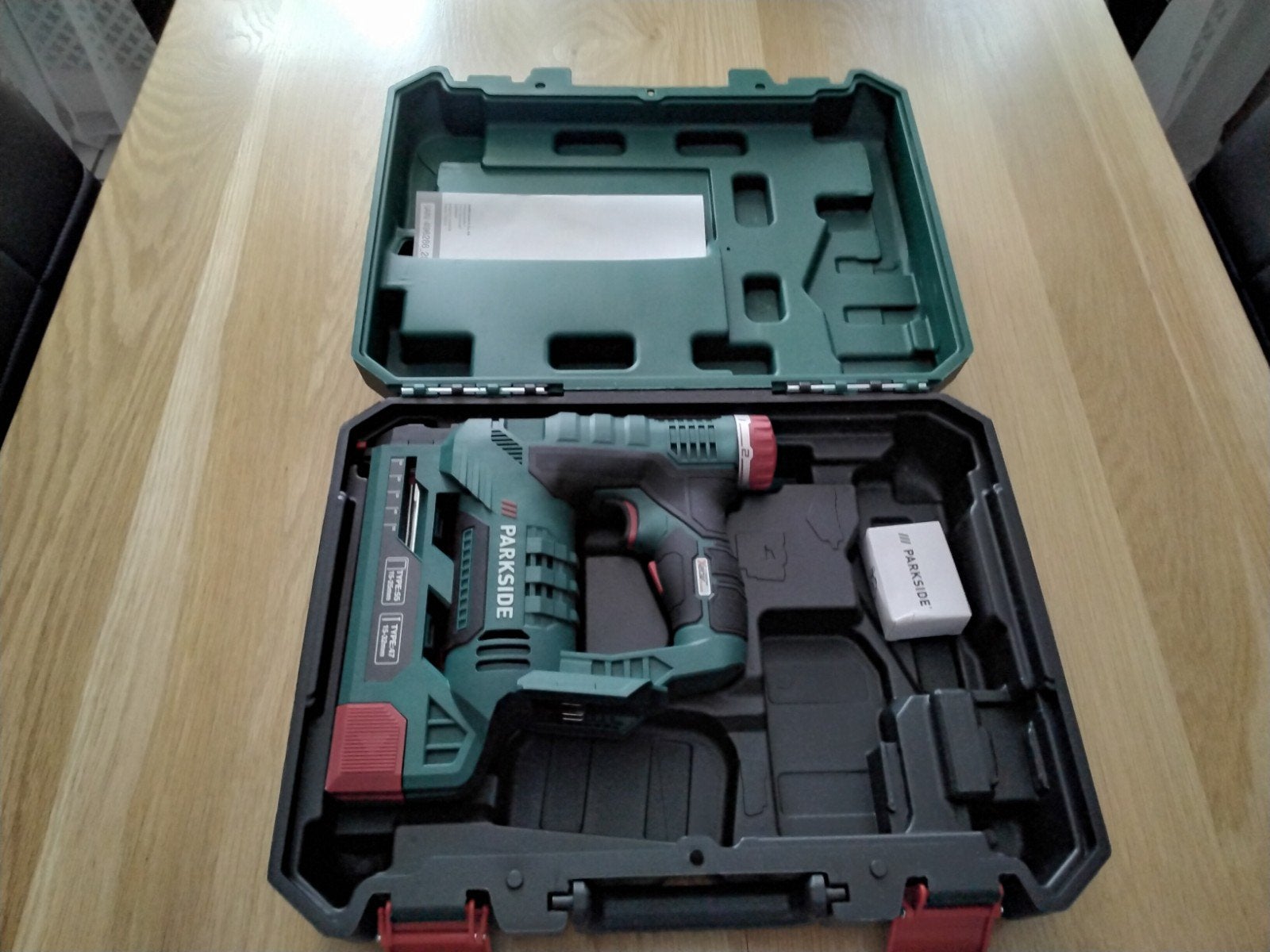 Nieuwe Parkside Accu tacker/nietmachine nieuw in koffer, Ophalen, Zo goed als nieuw, Tacker/nietmachine, Parkside