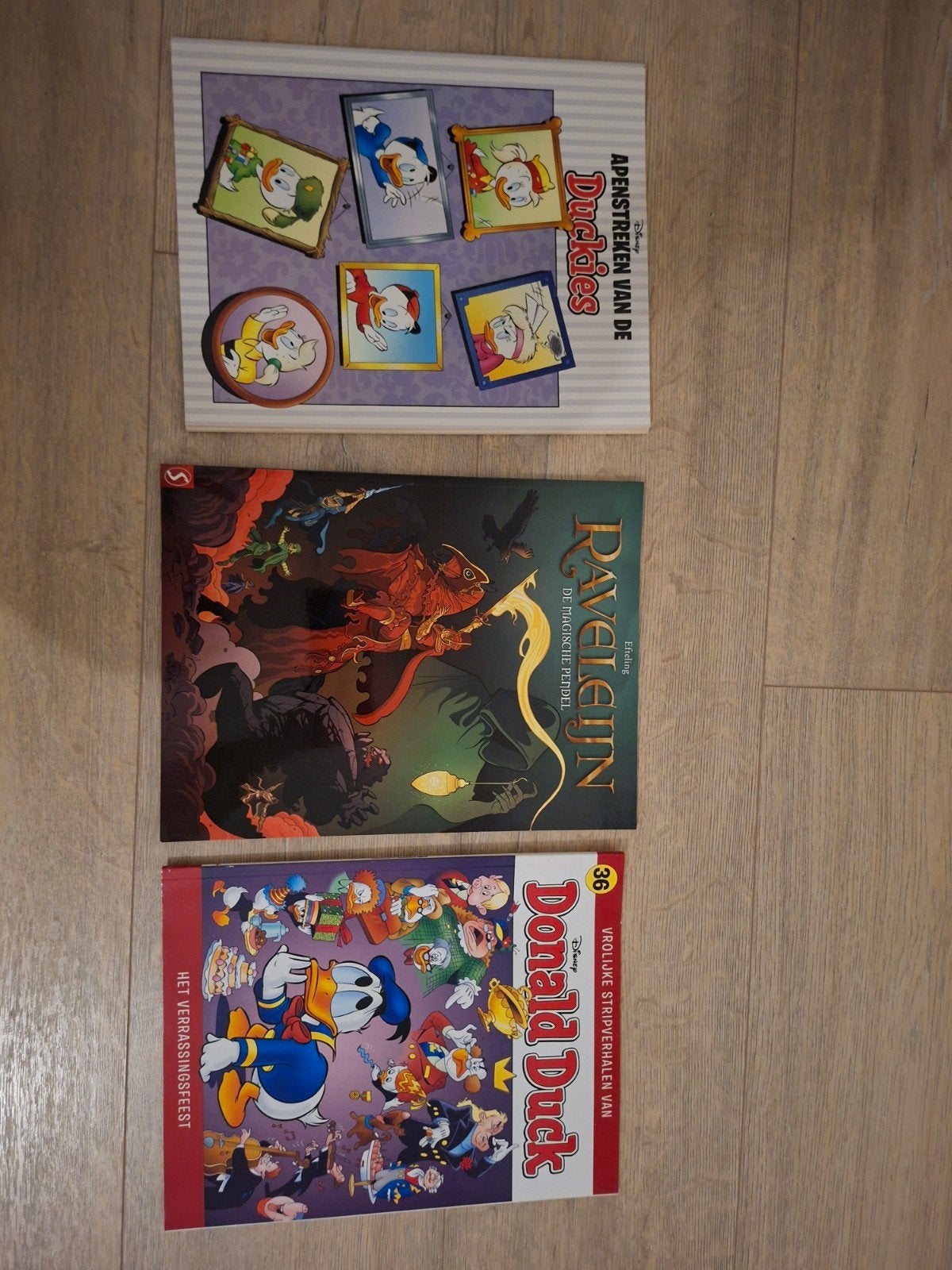 Donald duck en raveleijn stripverhalen, Ophalen of Verzenden