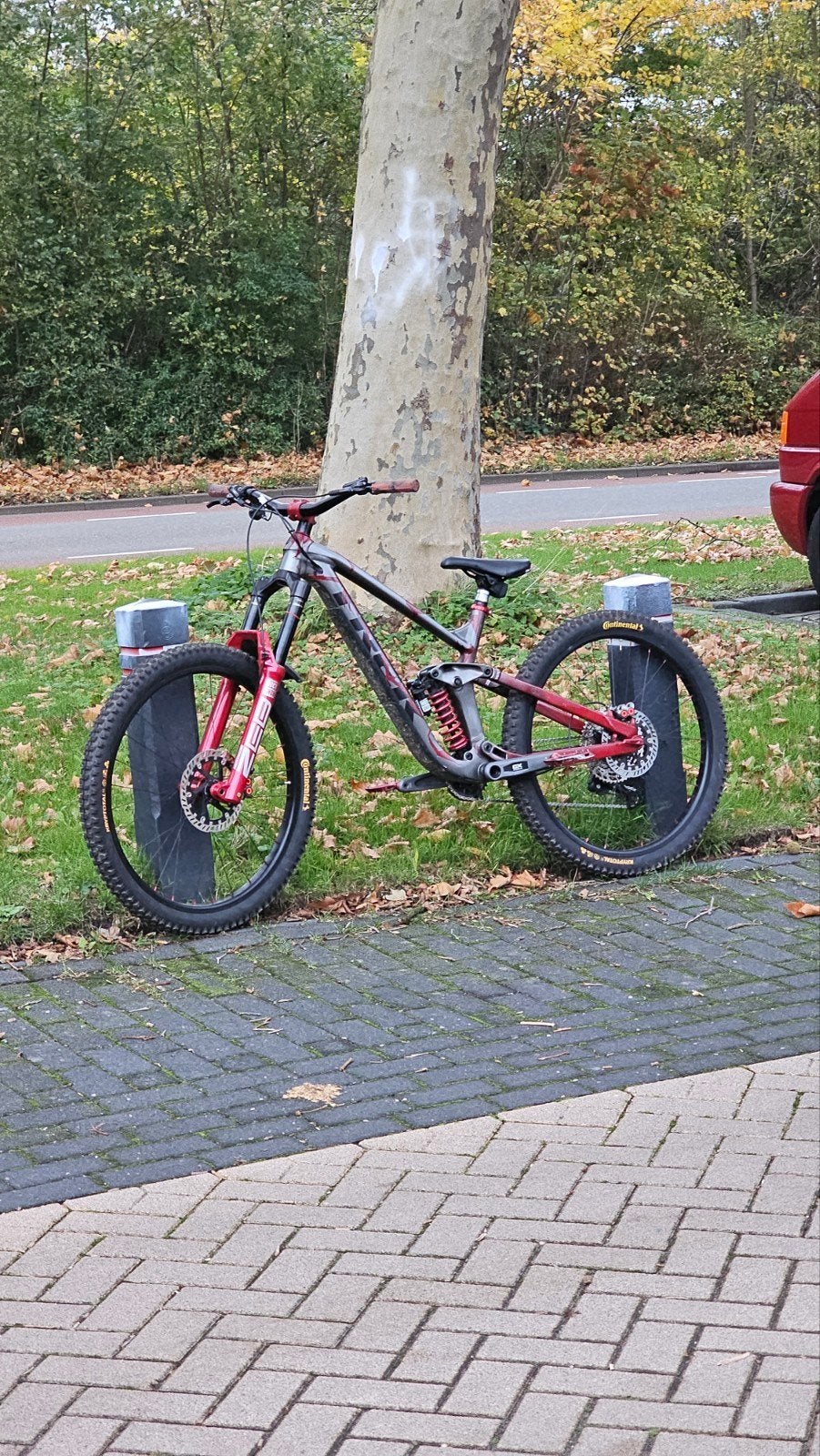 Custom trek slash 7 gen 5 2023, Ophalen, Fully, Zo goed als nieuw, Schijfrem