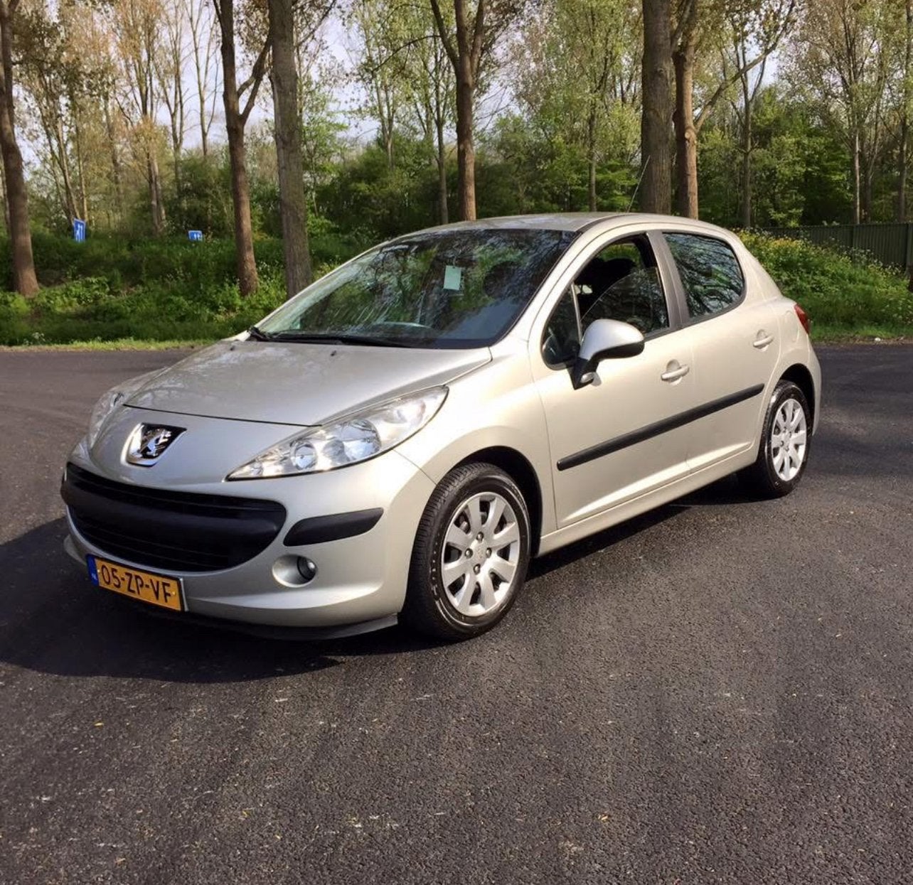 Peugeot 207 1.4 VTI 16V 5DRS 2008 Grijs, Auto's, Voorwielaandrijving, 1153 kg, Origineel Nederlands, Handgeschakeld