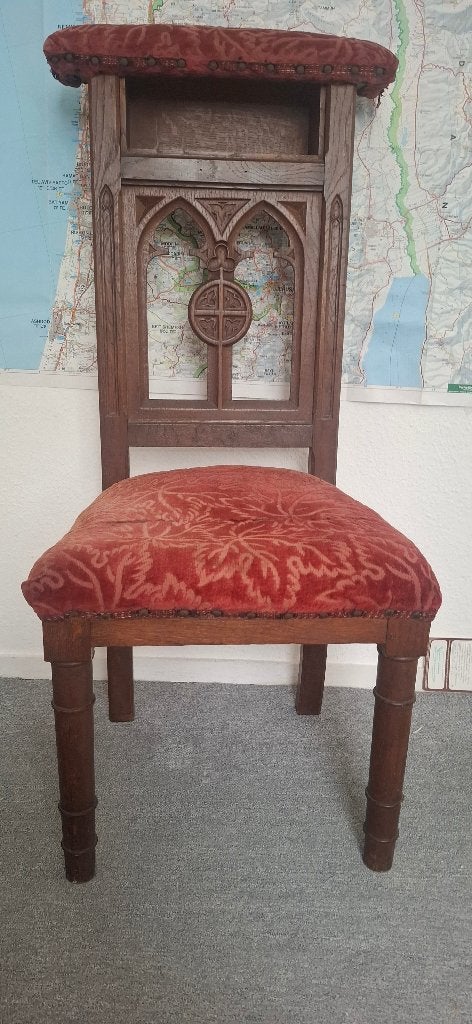 Bidstoel, Antiek en Kunst, Ophalen