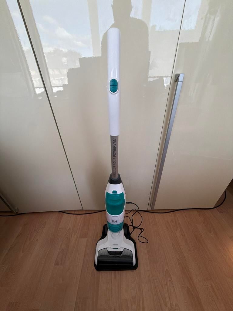 Leifheit Regulus Aqua PowerVac 2-in-1 Nat- en Droogzuiger, Ophalen of Verzenden, Zo goed als nieuw, Waterstofzuiger, Minder dan 1200 watt